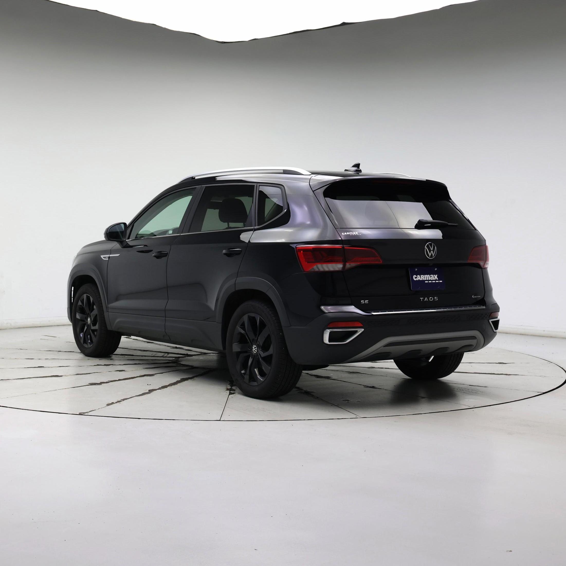 Thumbnail: 2022 Volkswagen Taos - 2
