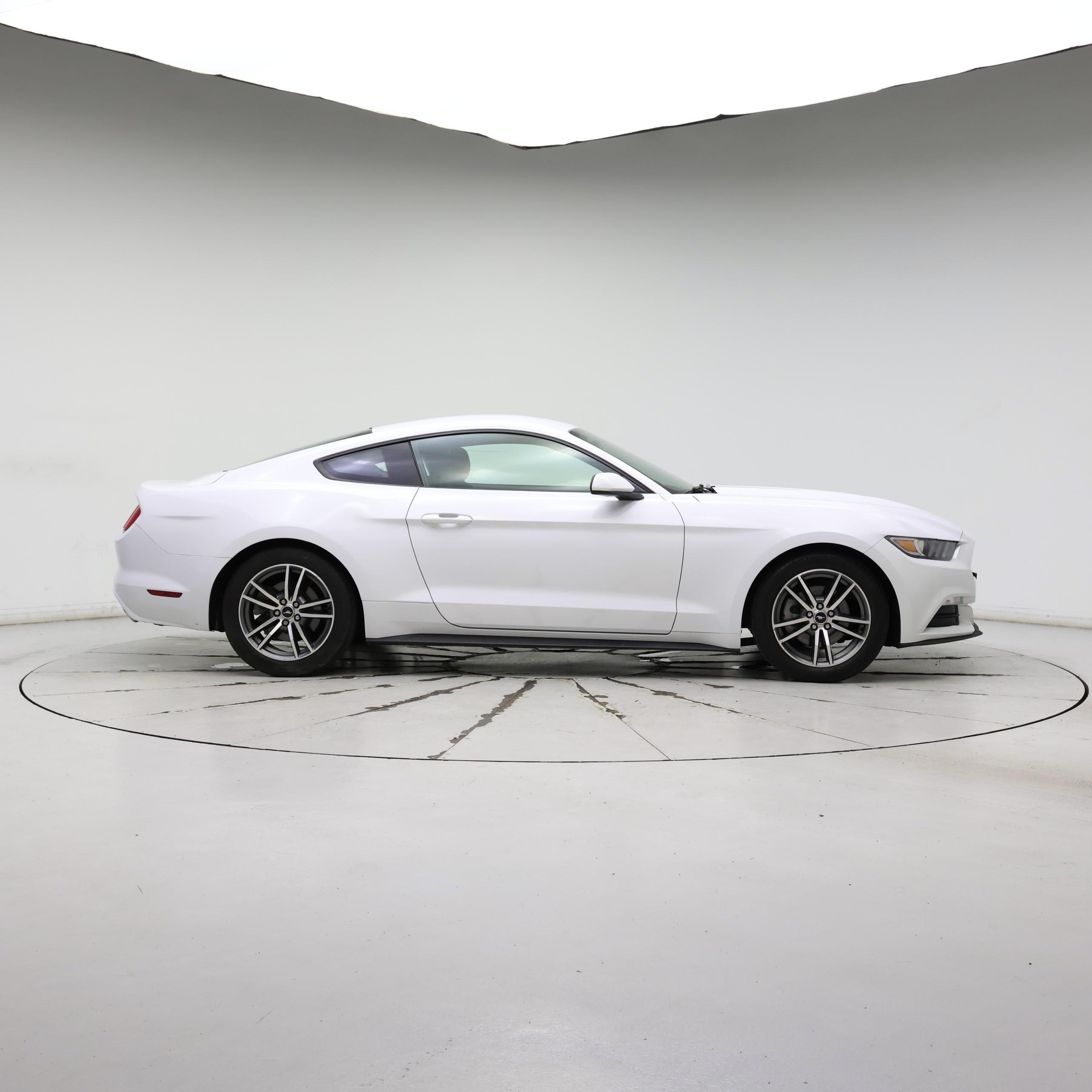 Thumbnail: 2017 Ford Mustang - 7