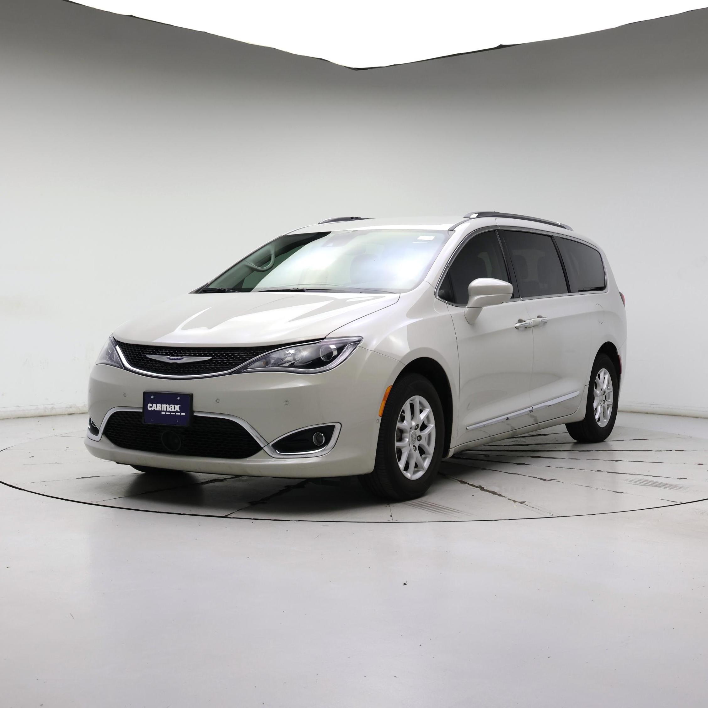 Thumbnail: 2020 Chrysler Pacifica - 4