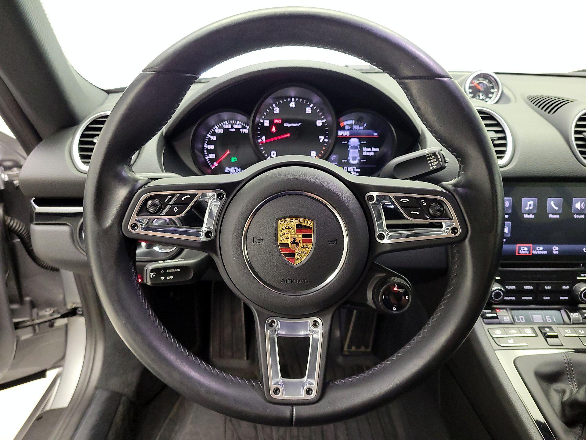 Thumbnail: 2022 Porsche 718 Cayman - 10