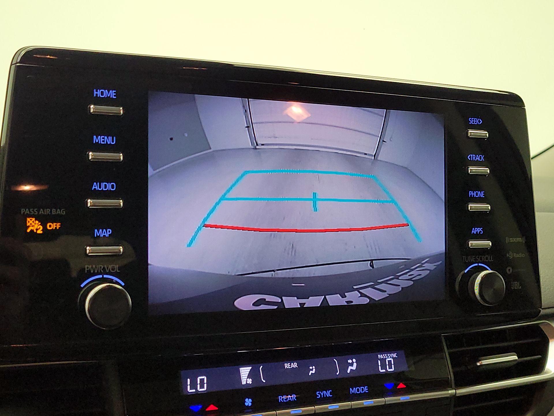 Thumbnail: 2021 Toyota Sienna - 15
