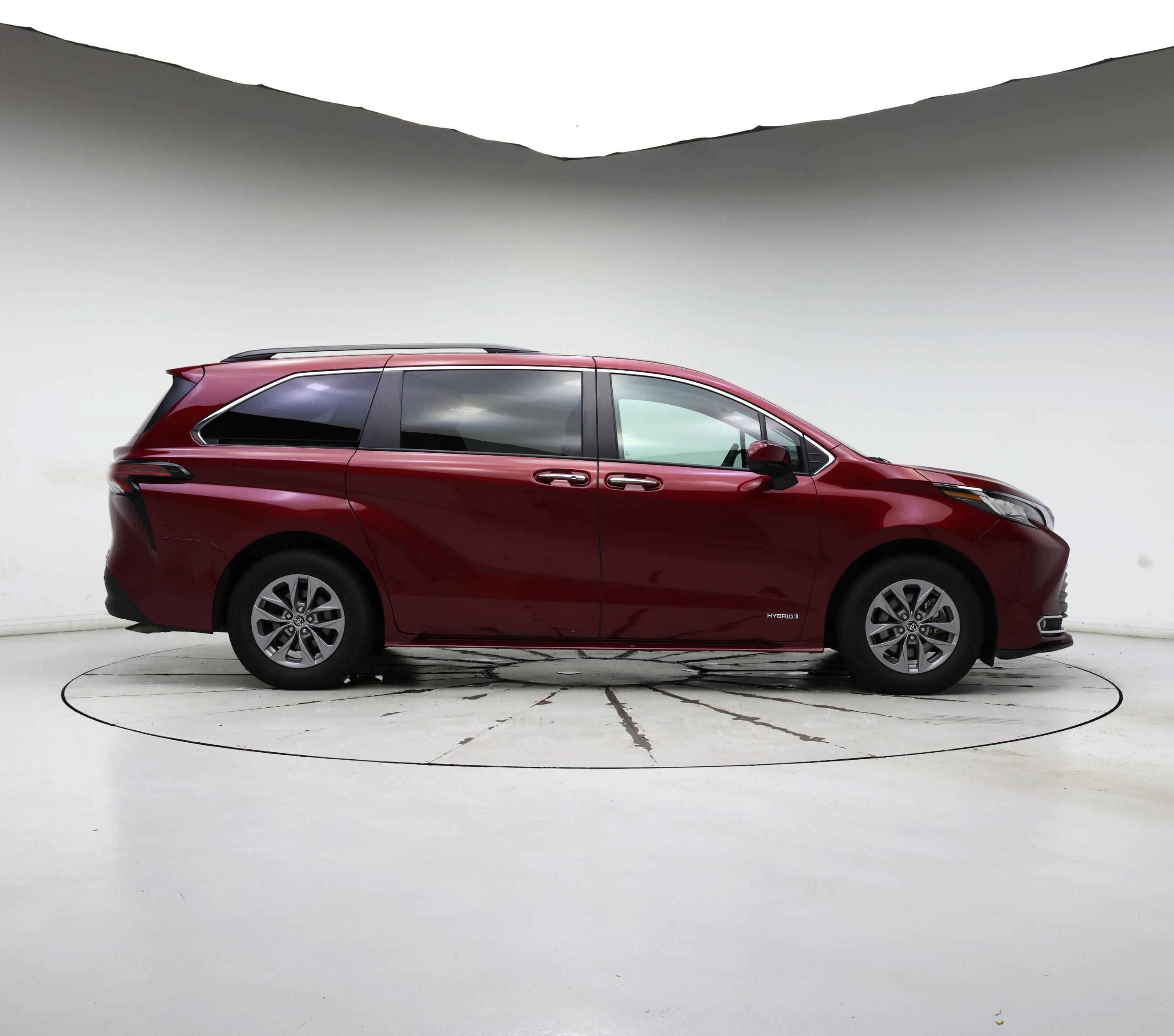 Thumbnail: 2021 Toyota Sienna - 7