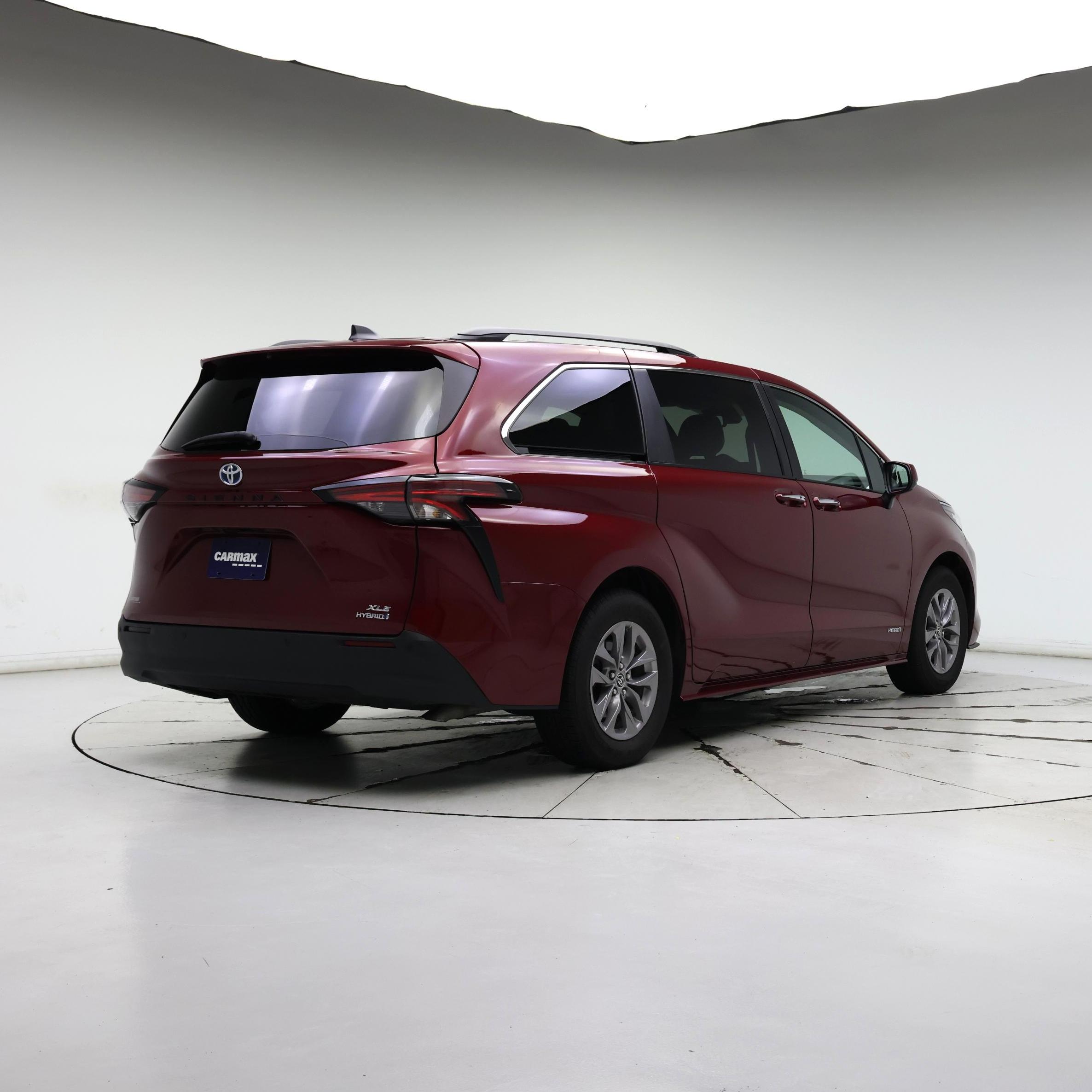 Thumbnail: 2021 Toyota Sienna - 8