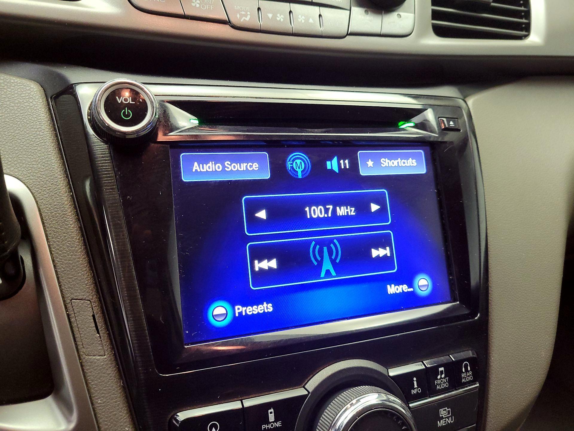 Thumbnail: 2015 Honda Odyssey - 15