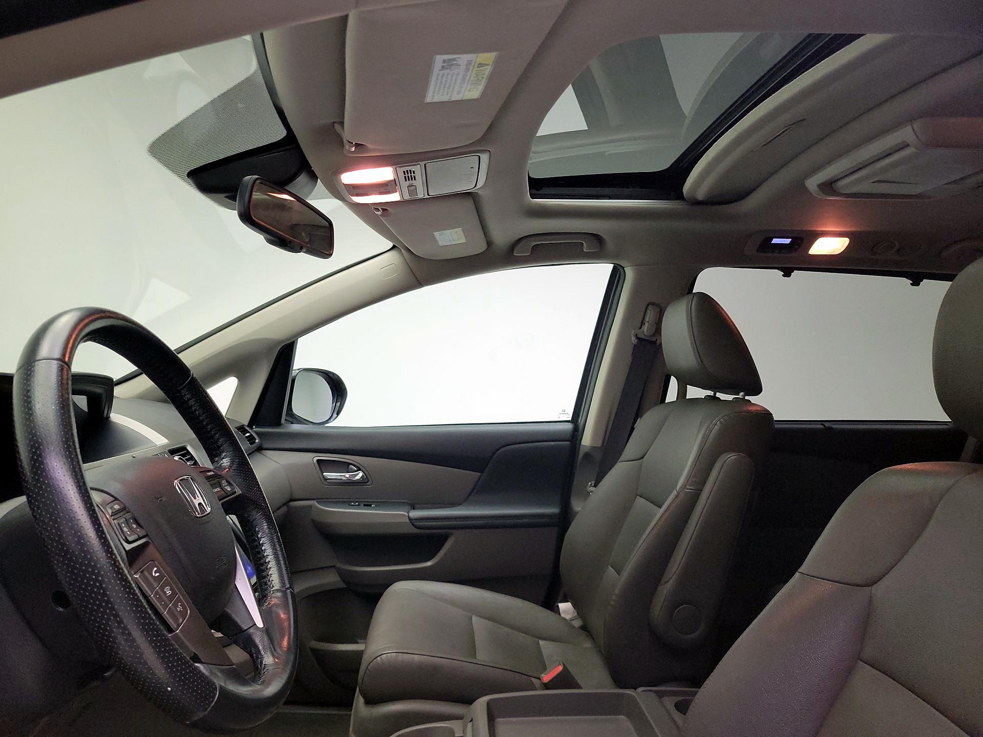 Thumbnail: 2015 Honda Odyssey - 19