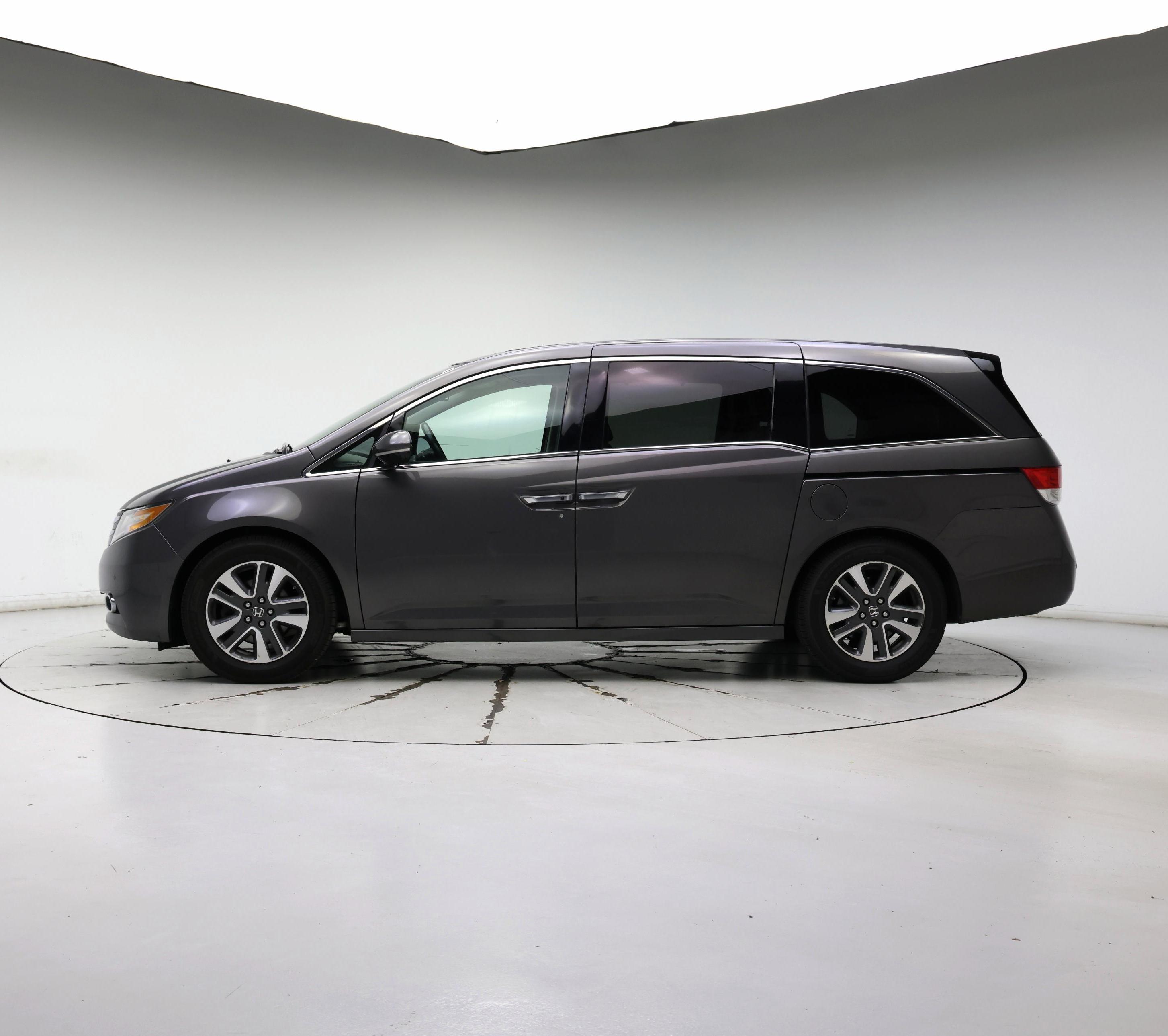 Thumbnail: 2015 Honda Odyssey - 3