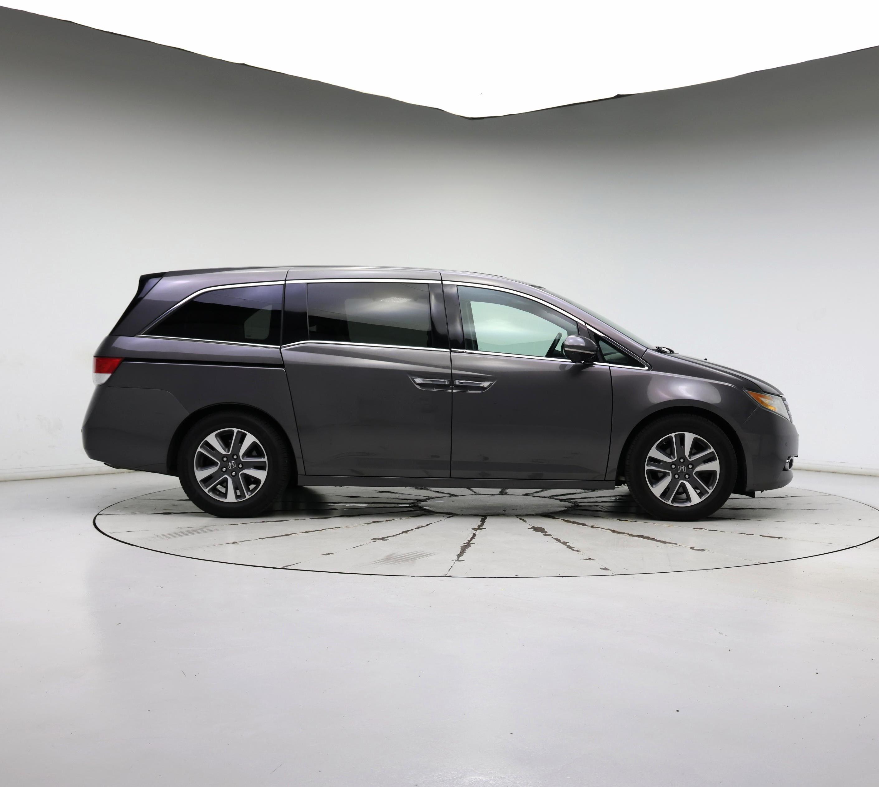 Thumbnail: 2015 Honda Odyssey - 7