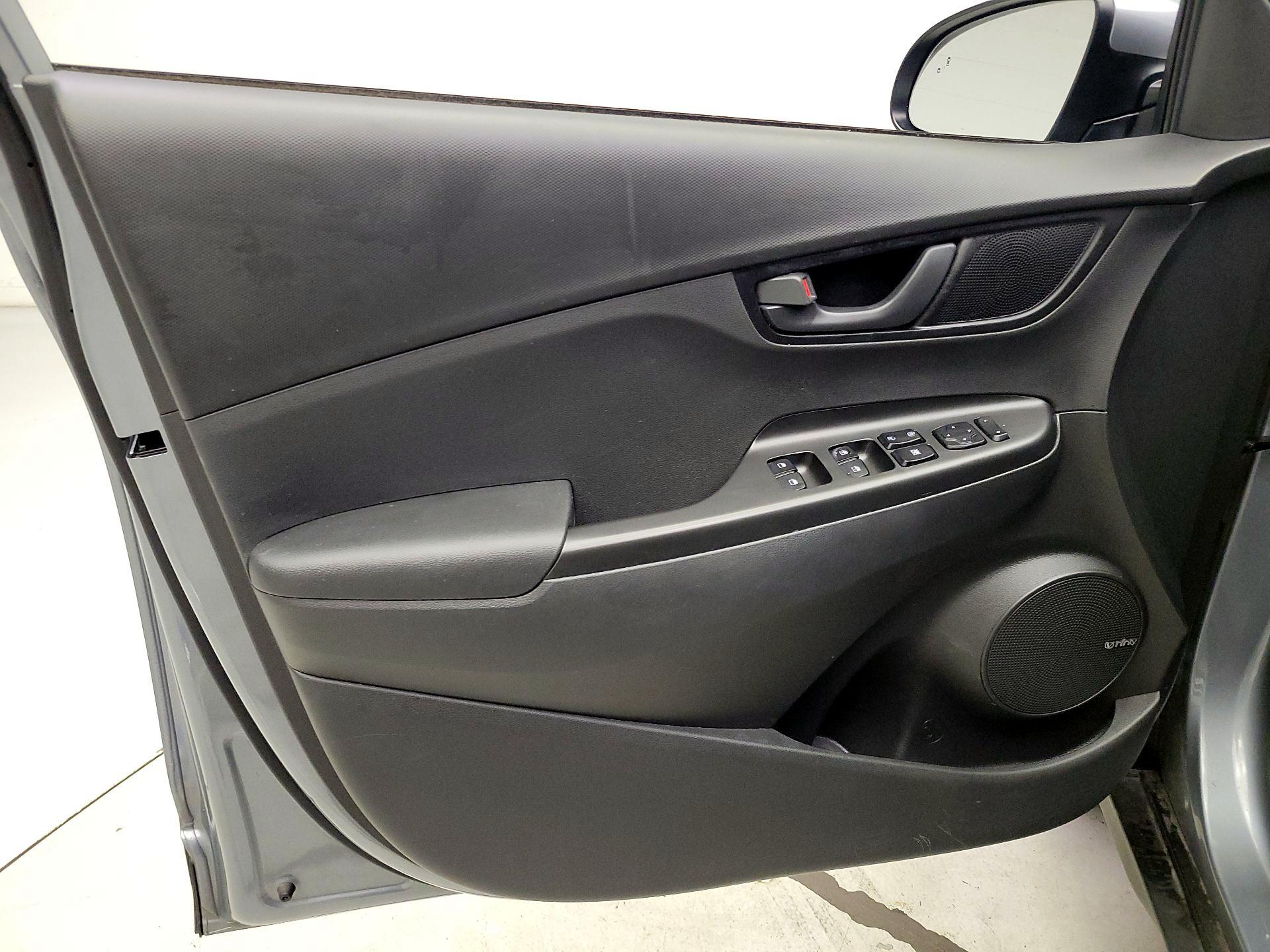 Thumbnail: 2021 Hyundai Kona - 12