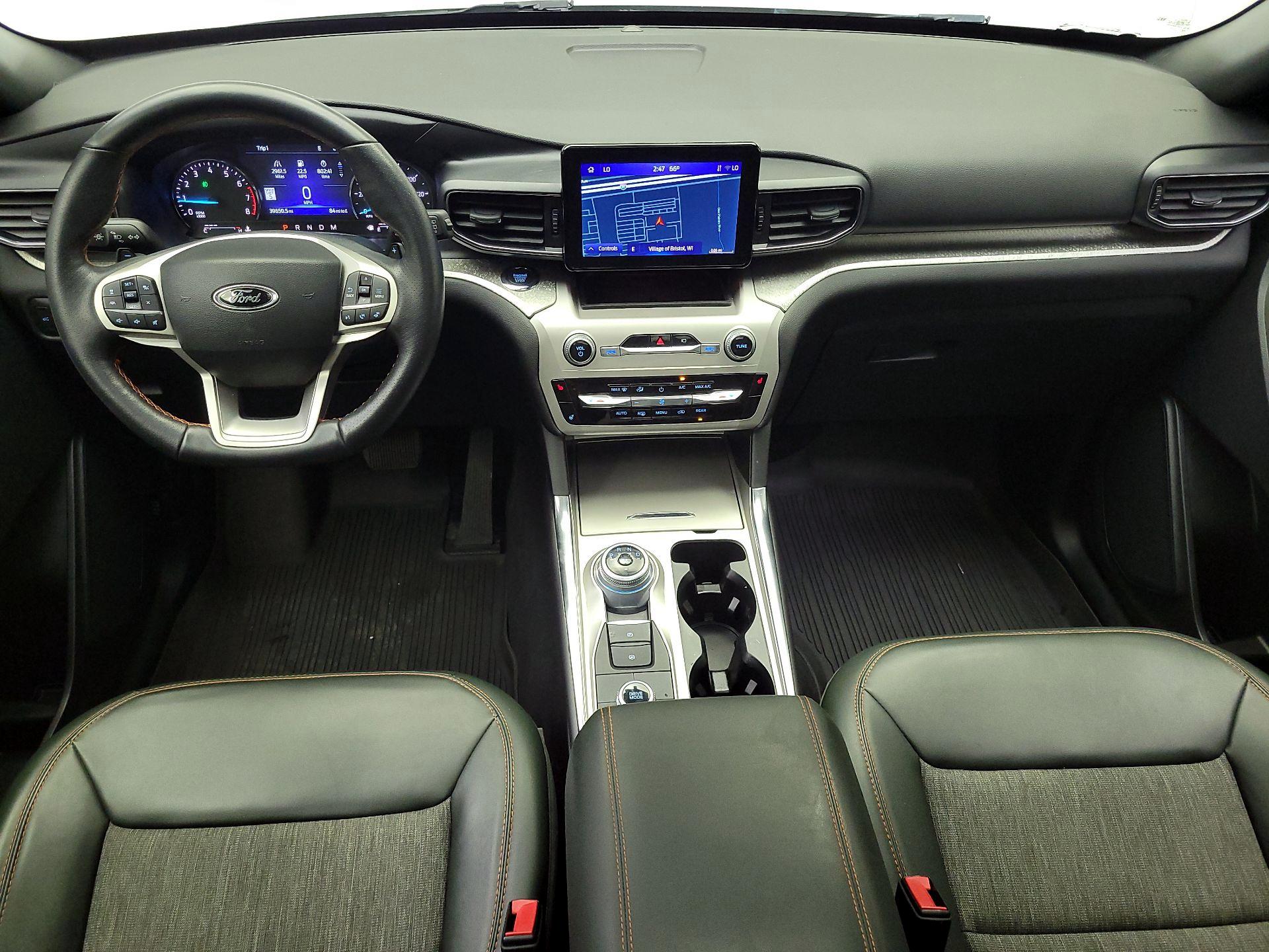 Thumbnail: 2022 Ford Explorer - 9