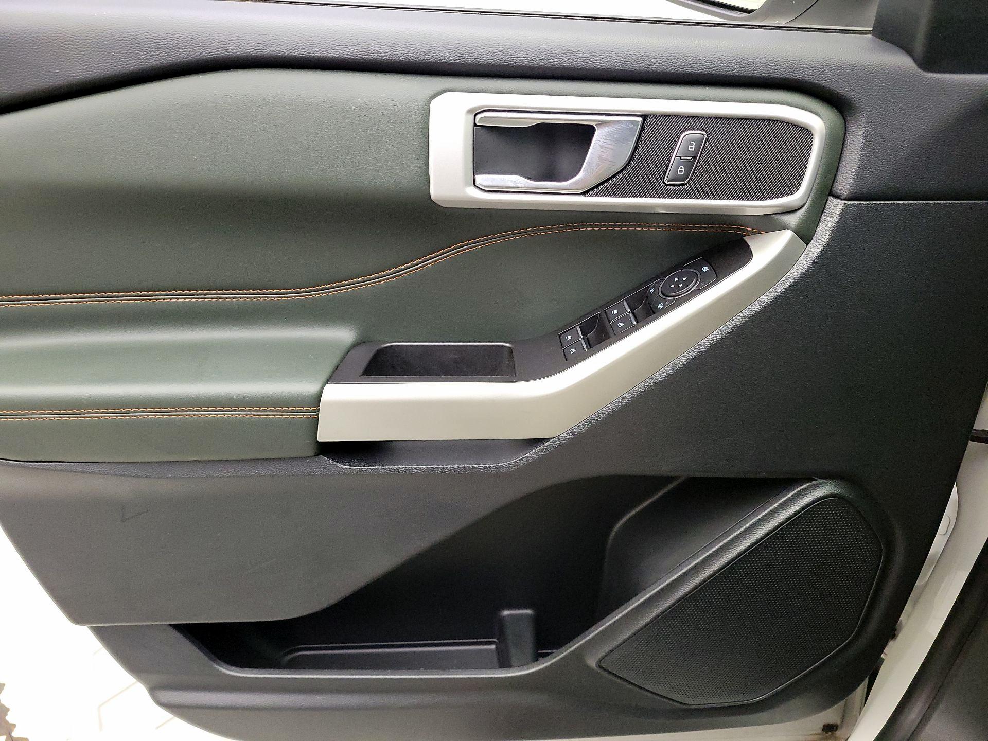 Thumbnail: 2022 Ford Explorer - 12
