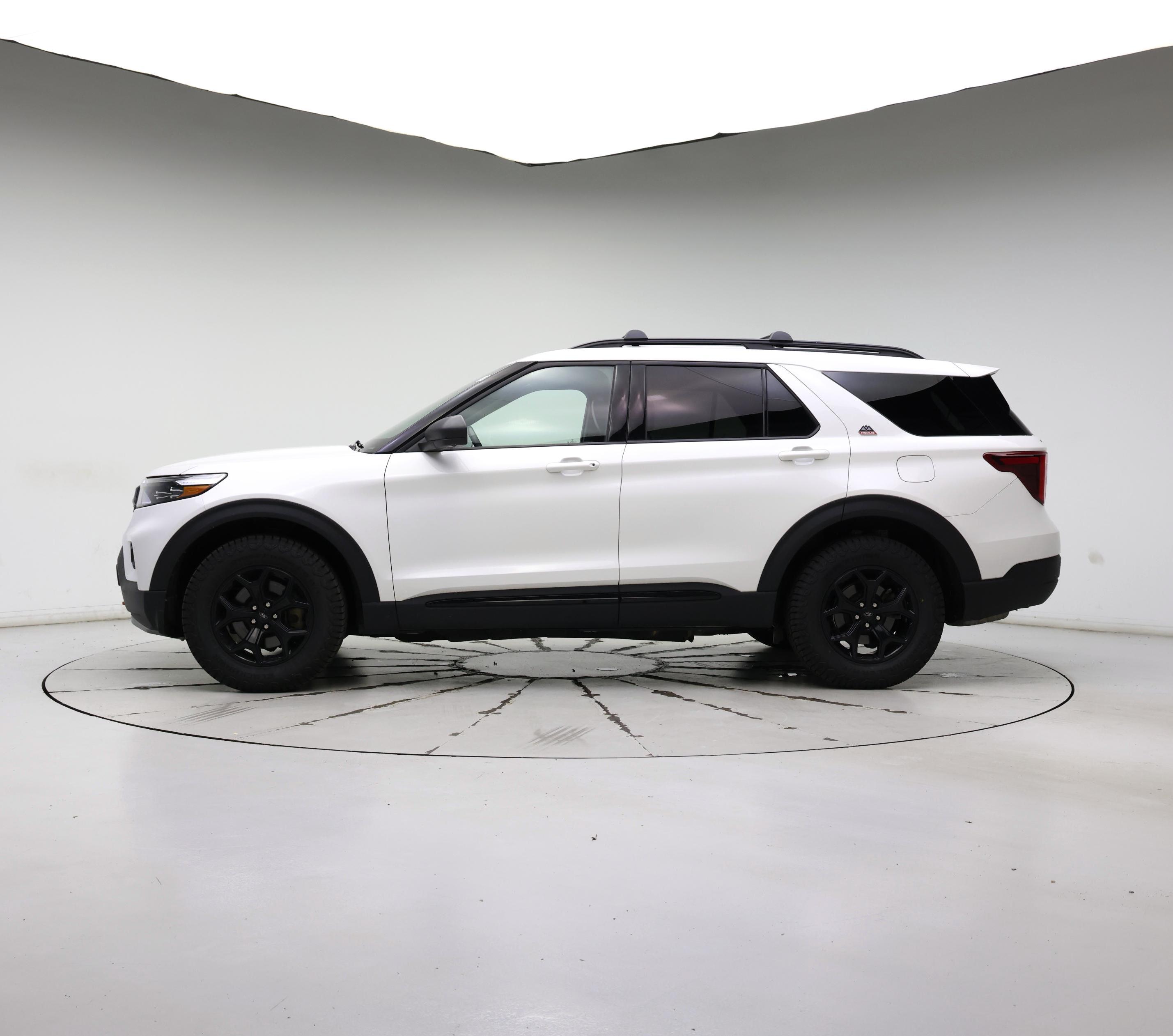 Thumbnail: 2022 Ford Explorer - 3
