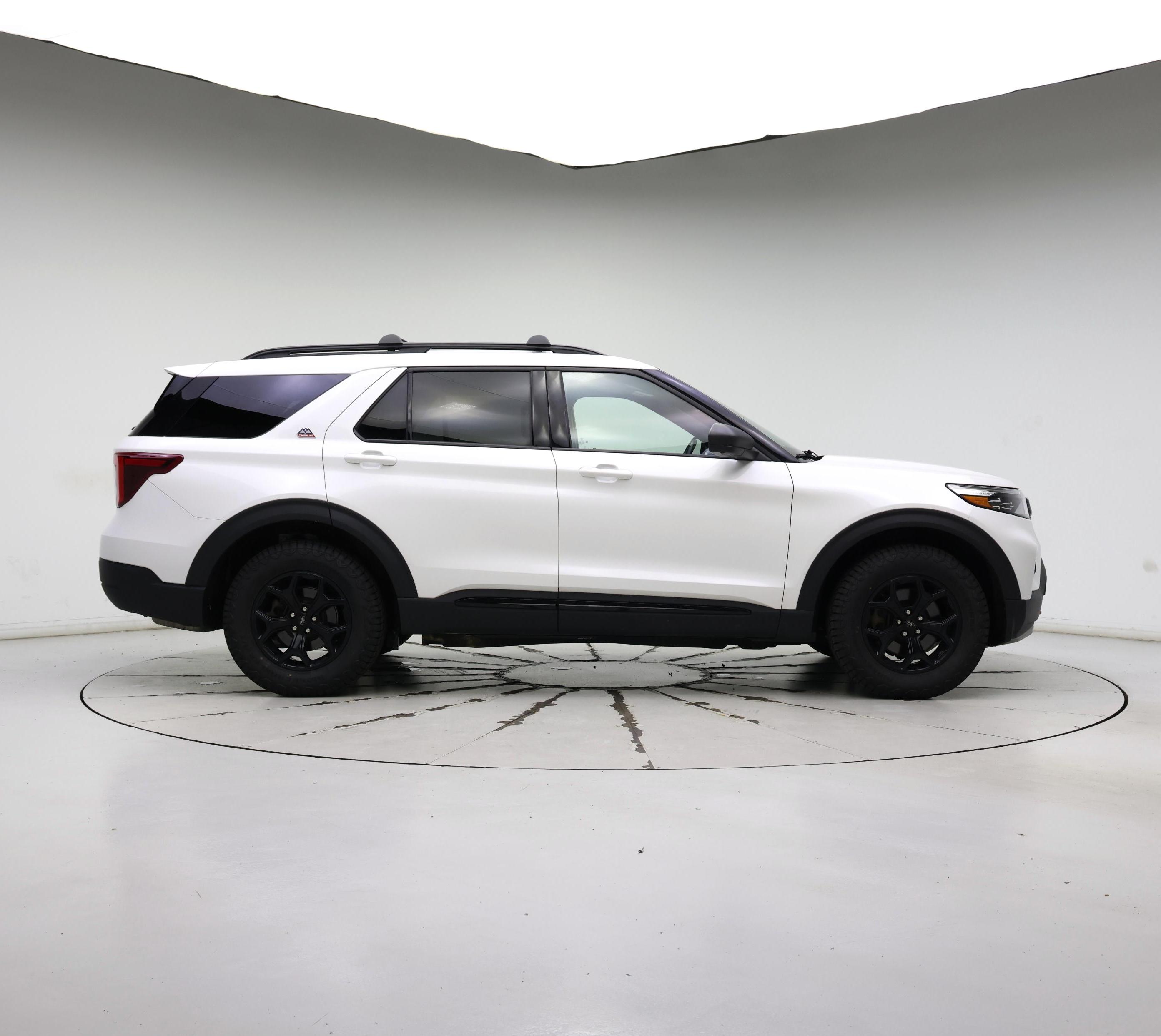 Thumbnail: 2022 Ford Explorer - 7