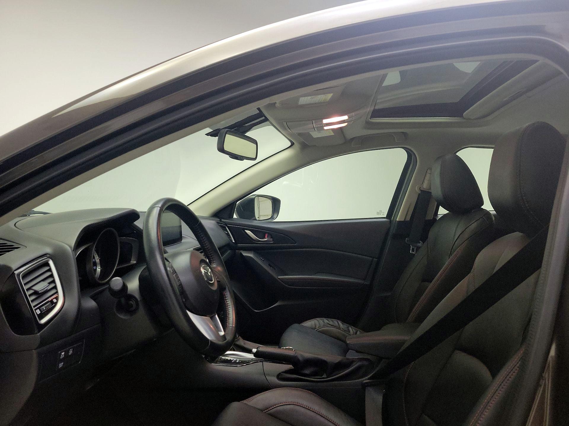 Thumbnail: 2016 Mazda Mazda3 - 20
