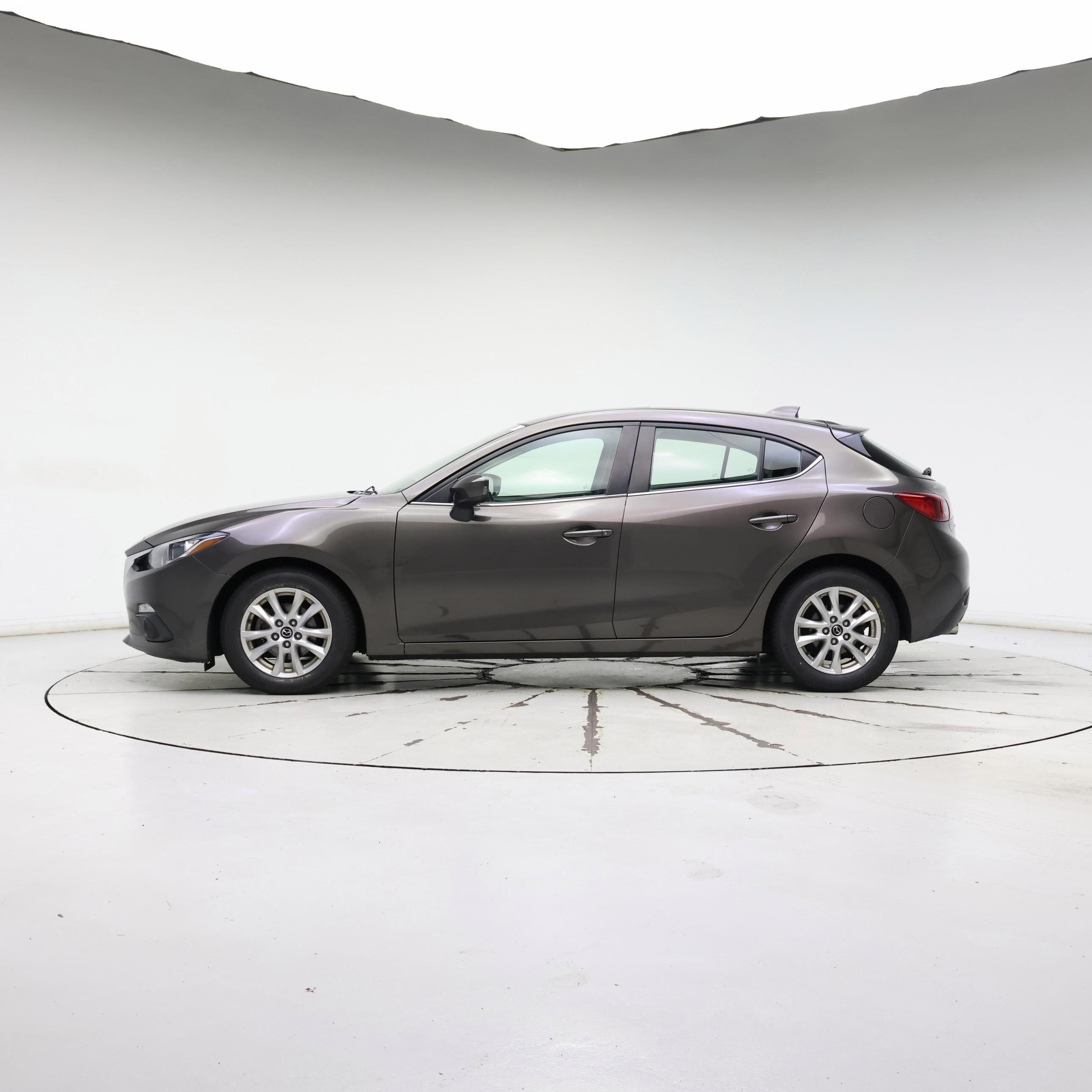 Thumbnail: 2016 Mazda Mazda3 - 3