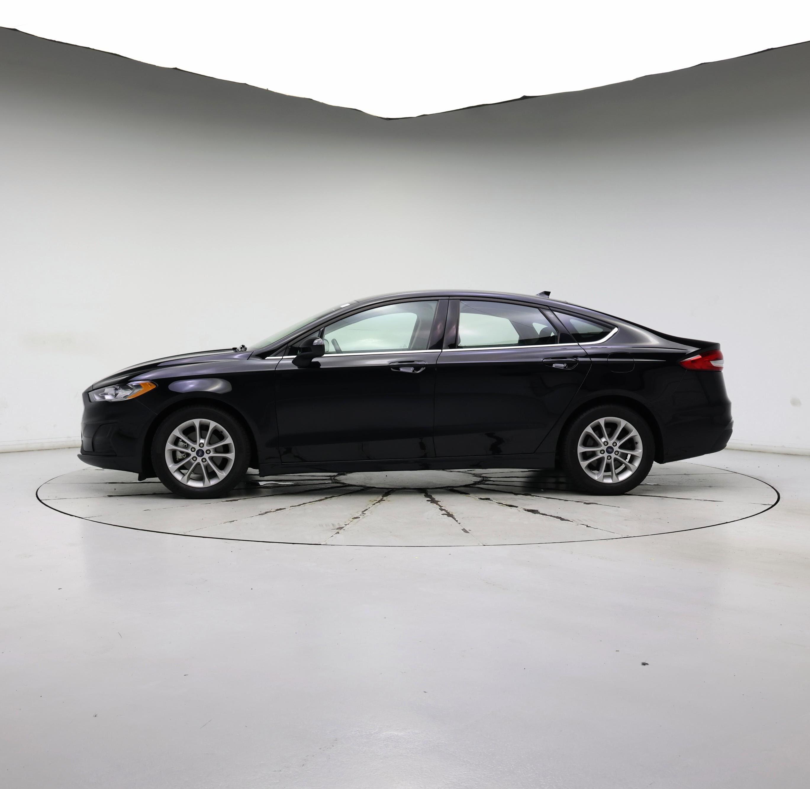 Thumbnail: 2020 Ford Fusion - 3