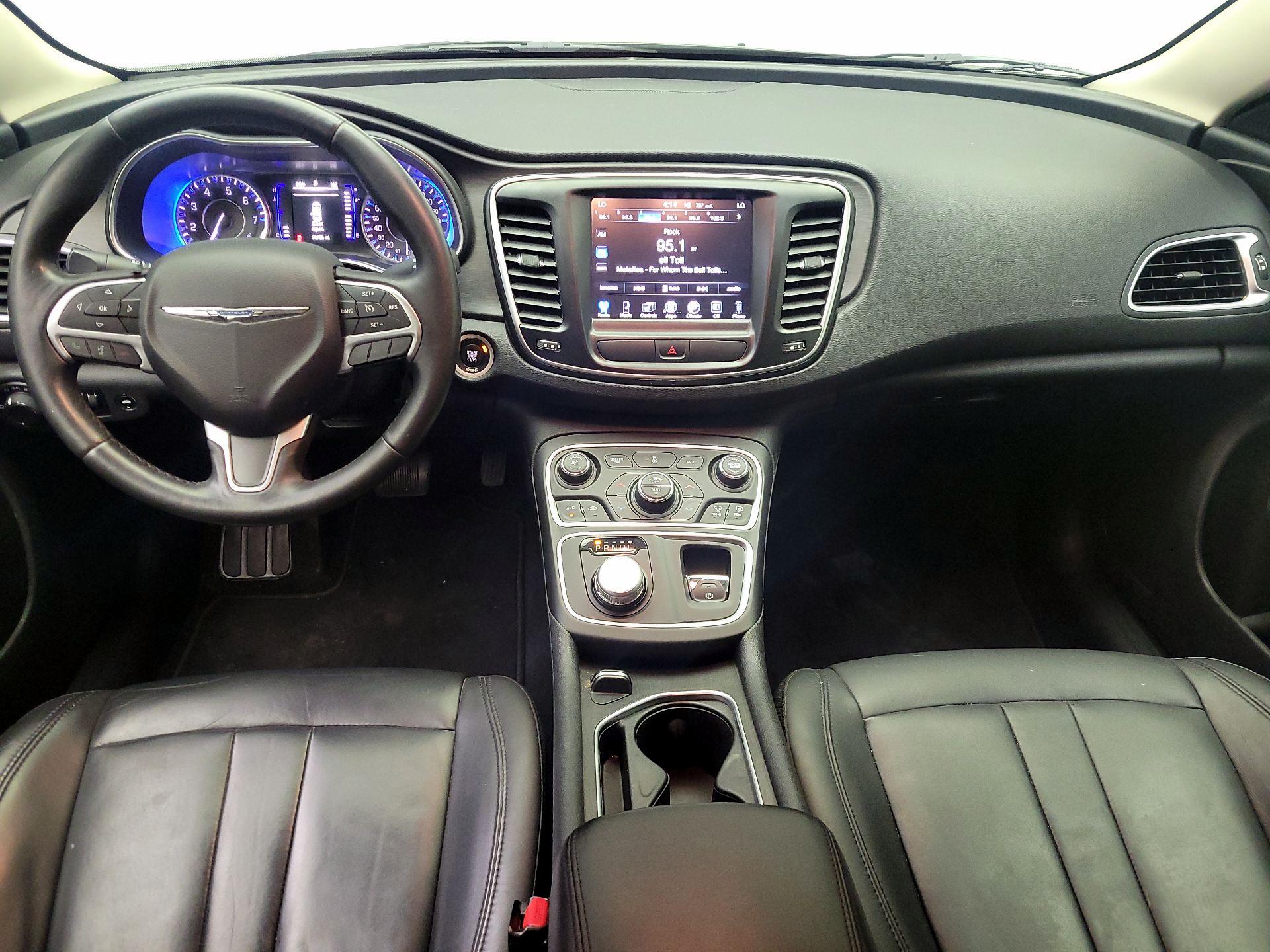 Thumbnail: 2016 Chrysler 200 - 9
