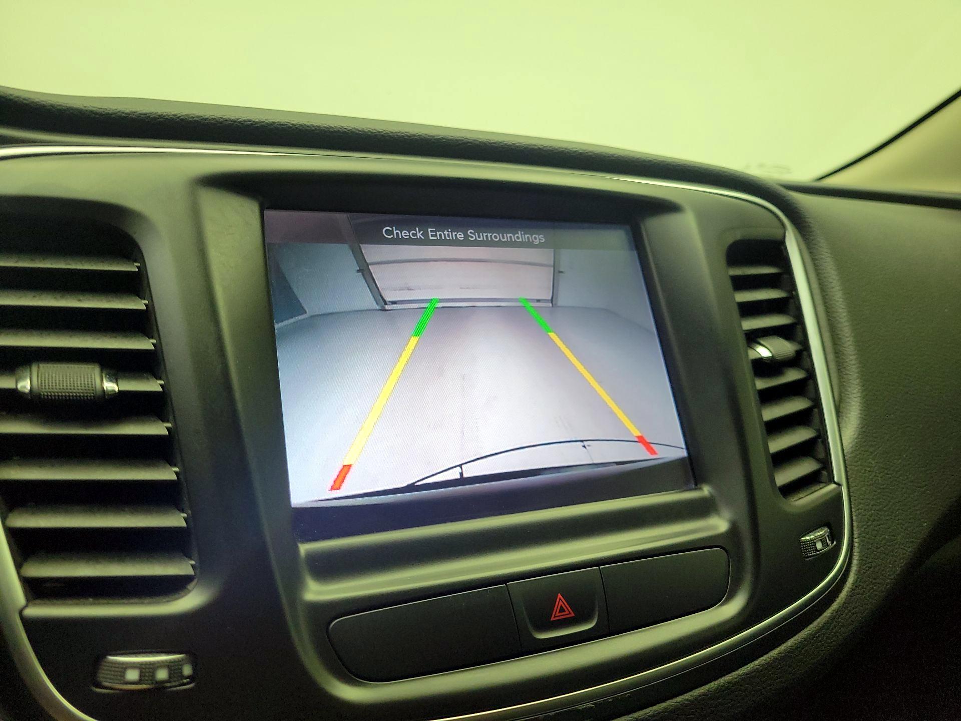 Thumbnail: 2016 Chrysler 200 - 14