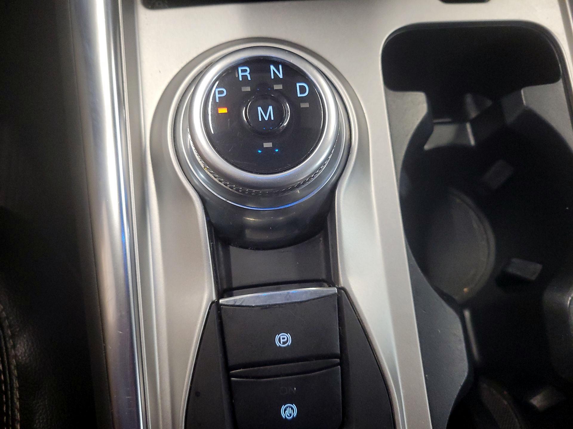 Thumbnail: 2020 Ford Explorer - 17