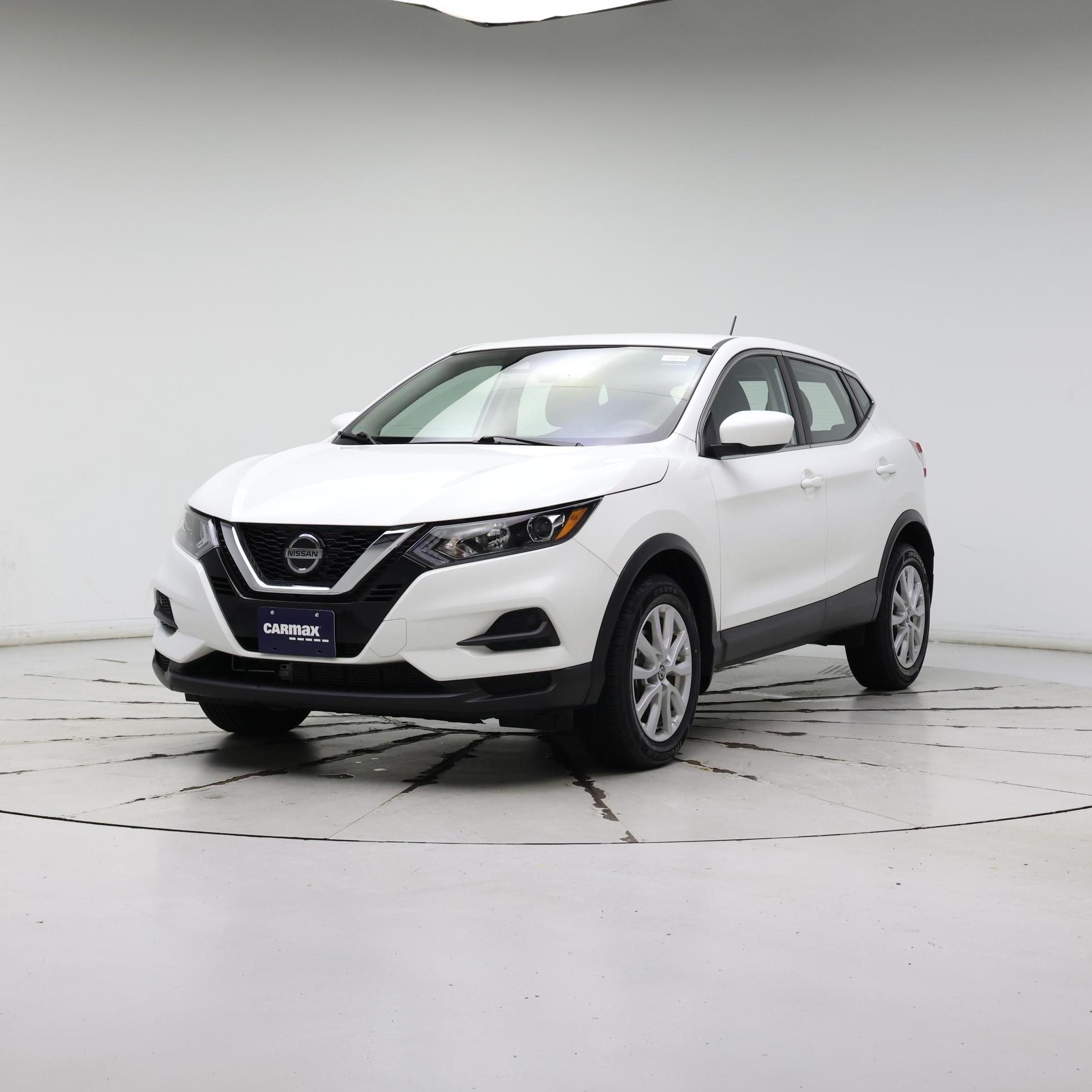 Thumbnail: 2022 Nissan Rogue Sport - 4