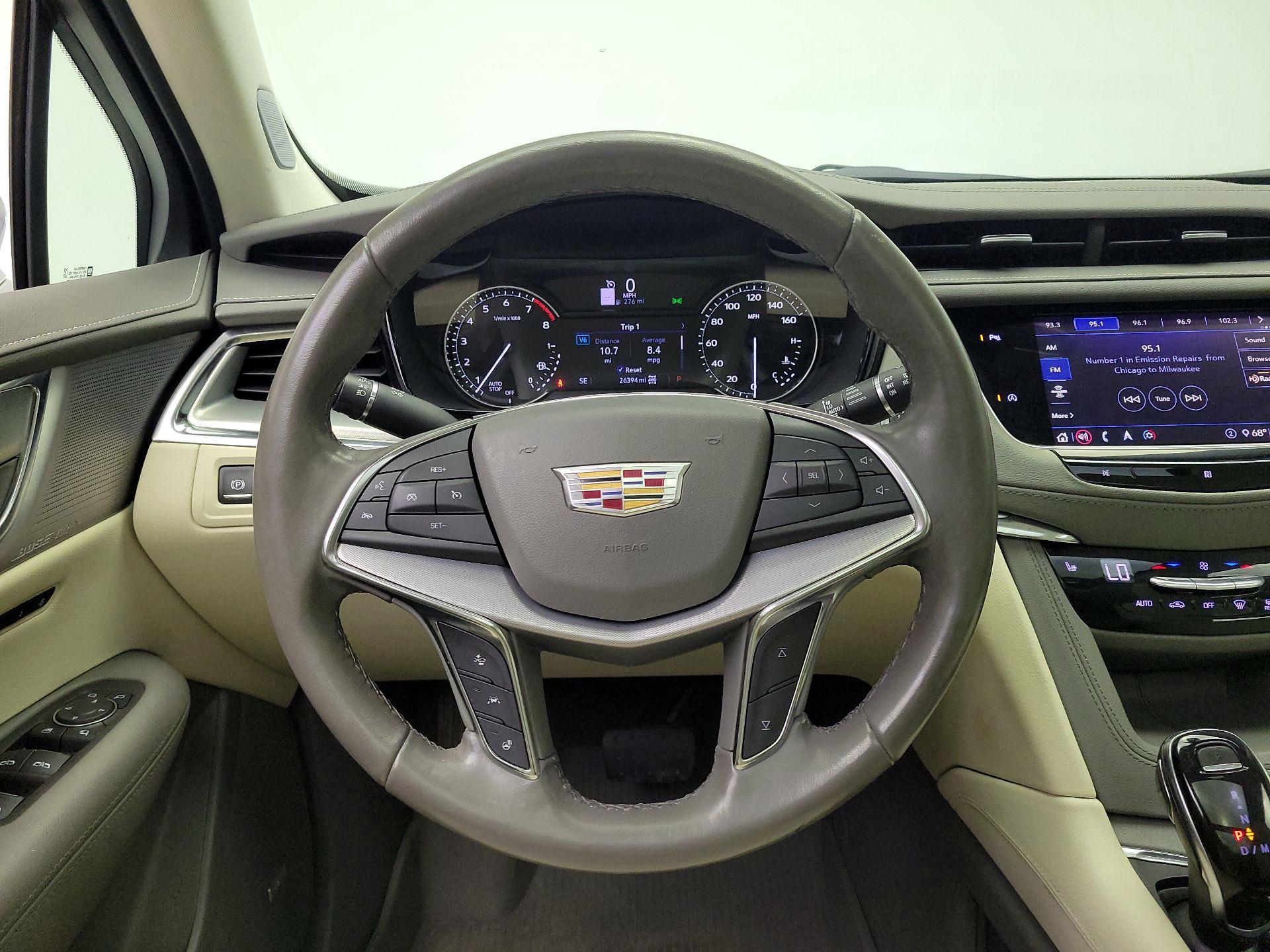 Thumbnail: 2020 Cadillac XT5 - 10
