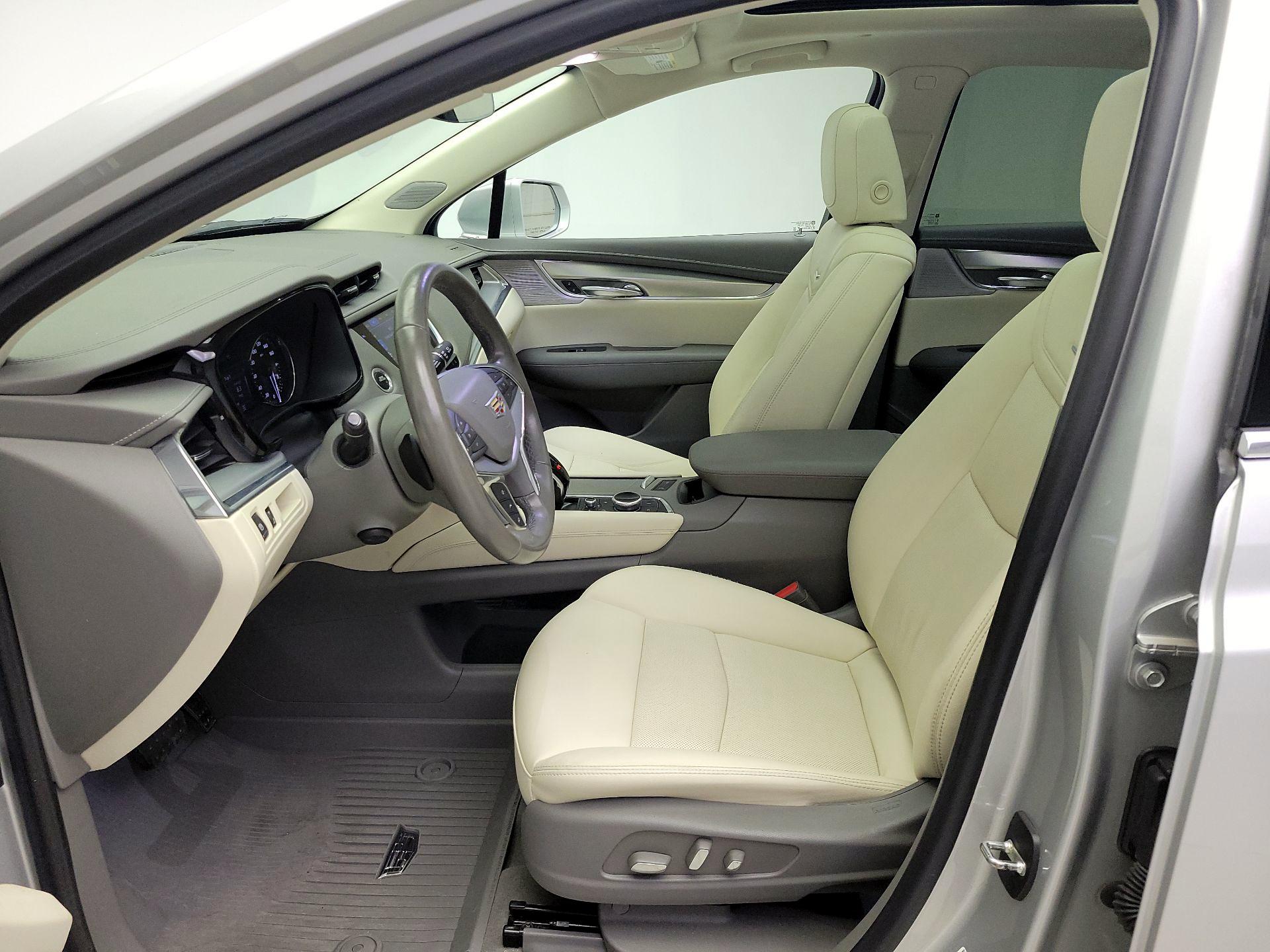 Thumbnail: 2020 Cadillac XT5 - 11