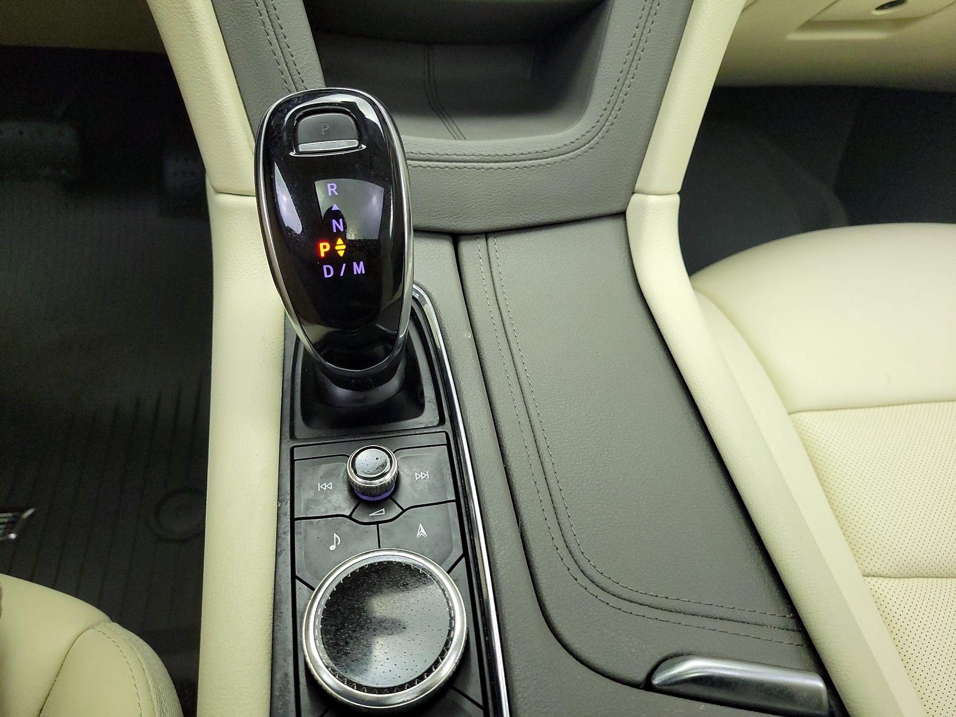 Thumbnail: 2020 Cadillac XT5 - 18