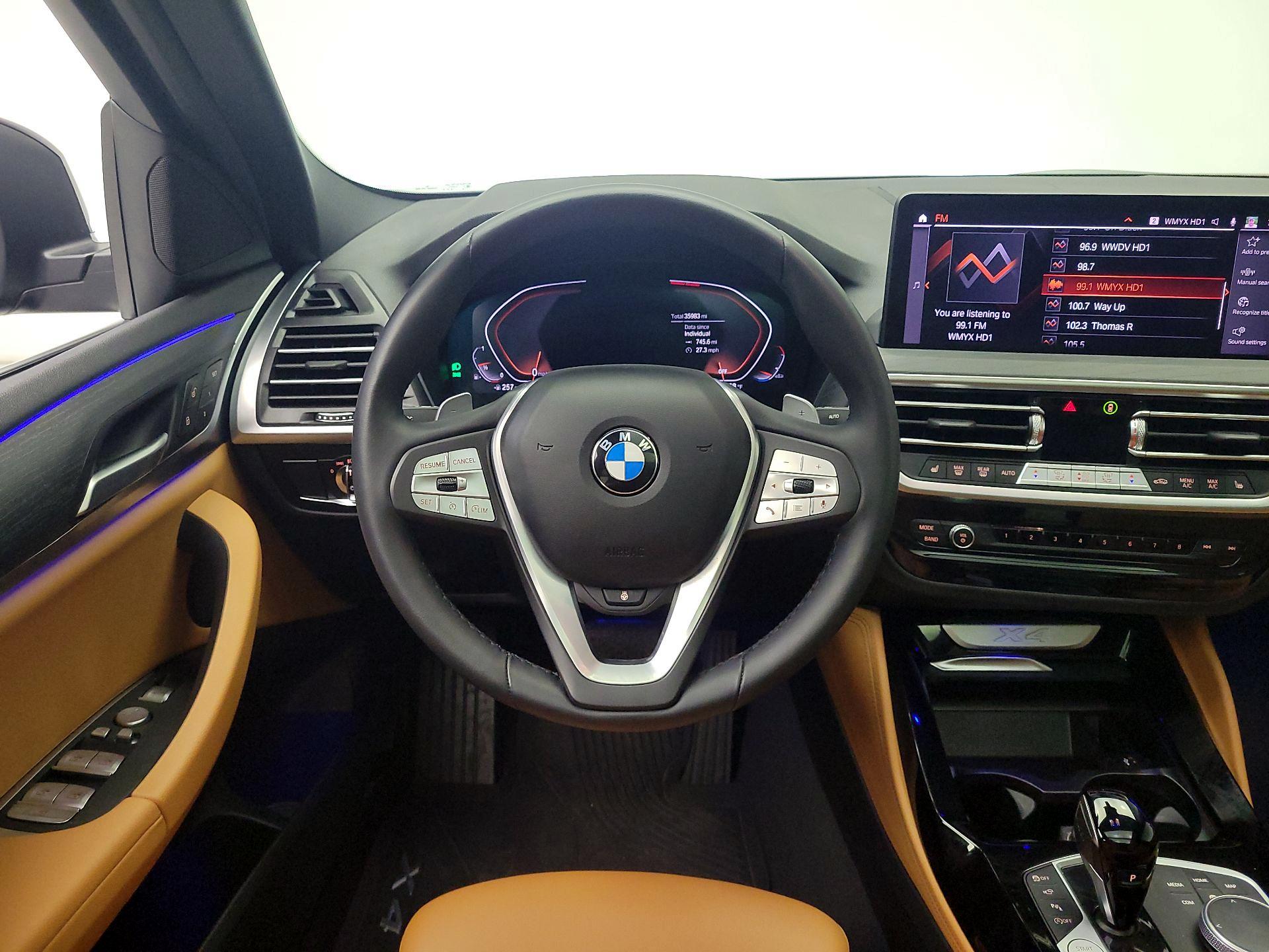 Thumbnail: 2022 BMW X4 - 10