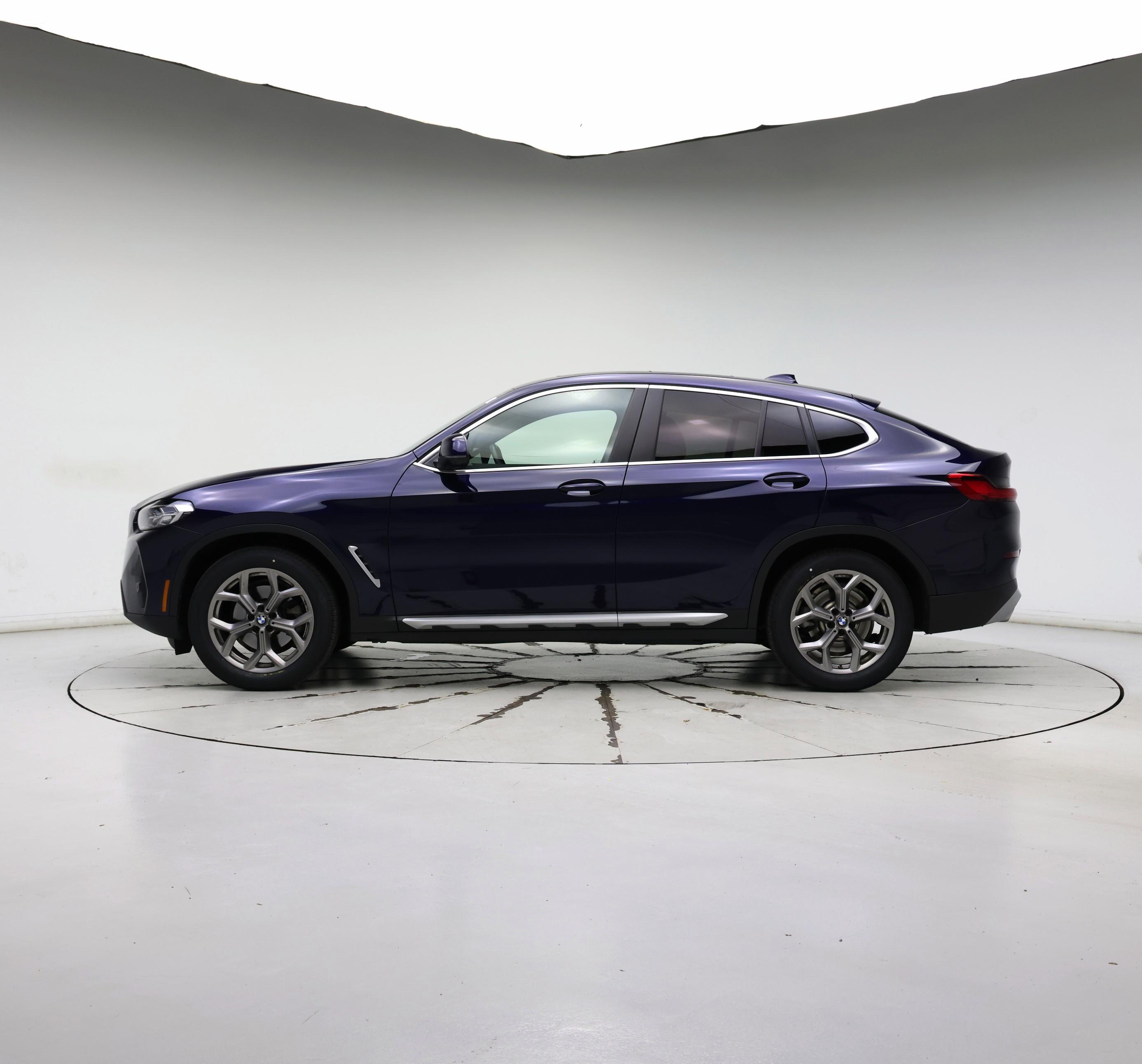 Thumbnail: 2022 BMW X4 - 3