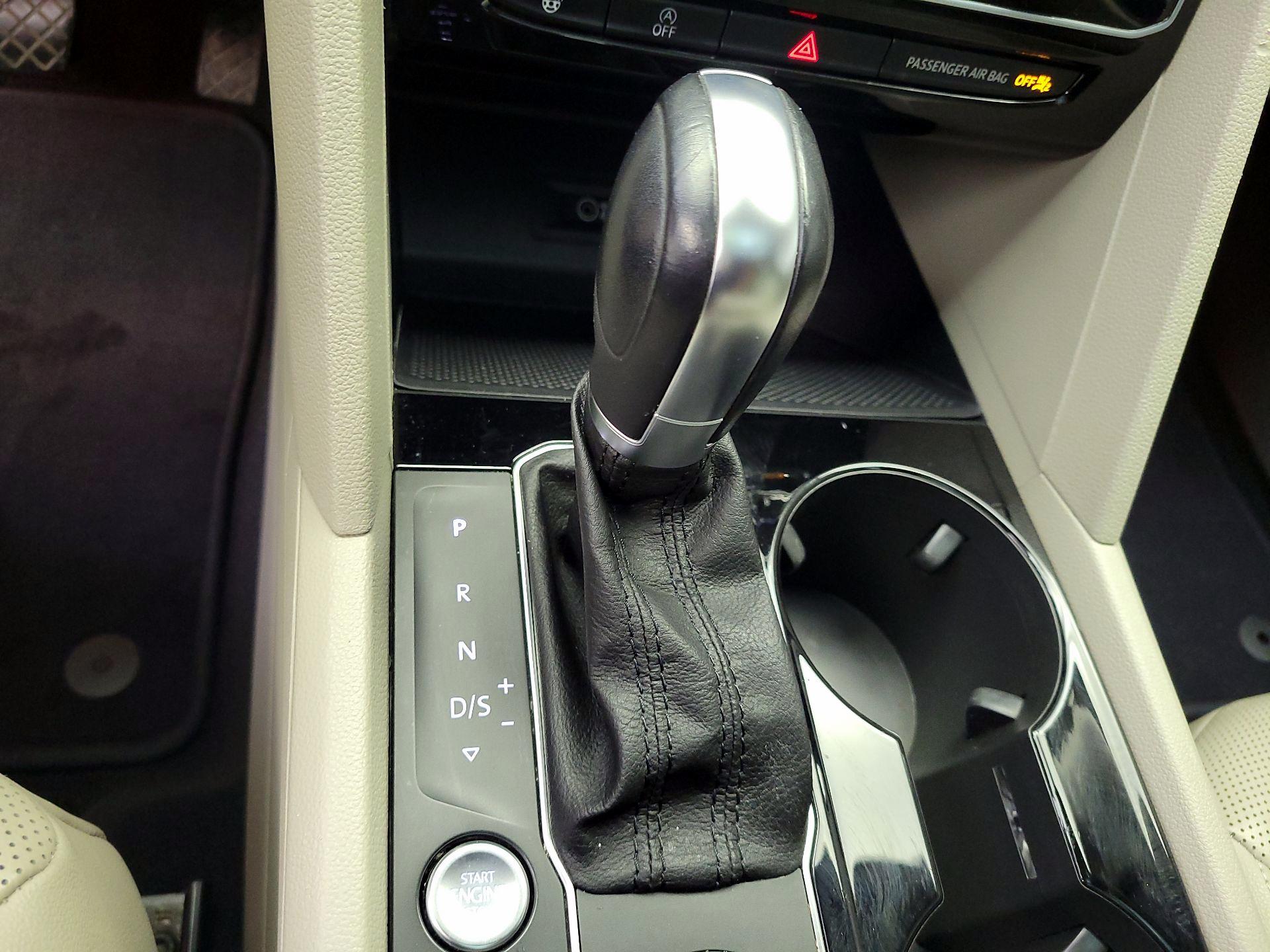 Thumbnail: 2019 Volkswagen Atlas - 16