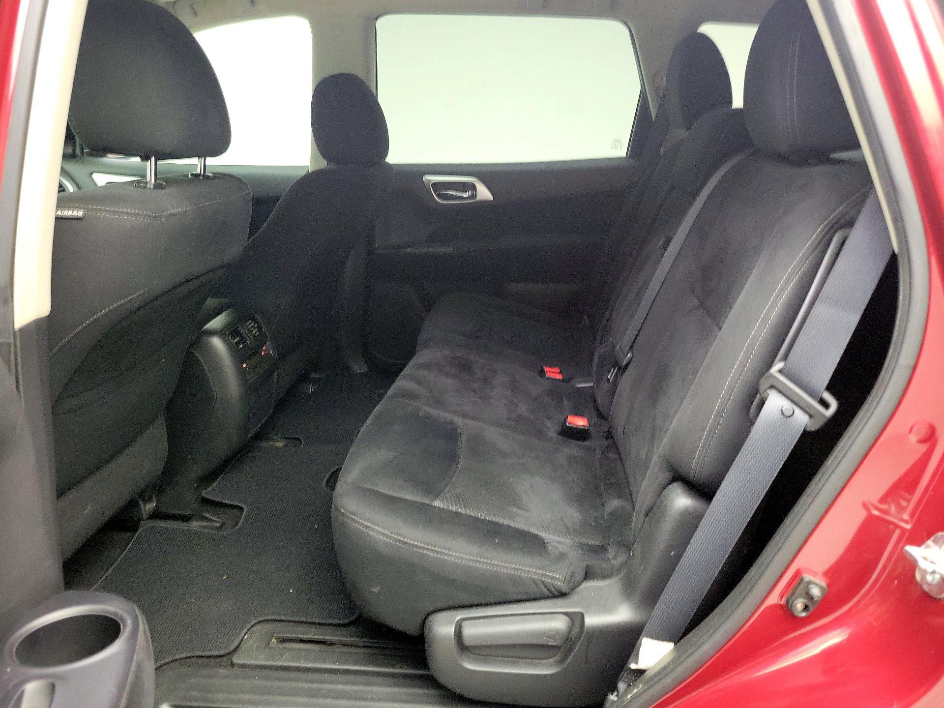 Thumbnail: 2014 Nissan Pathfinder - 19