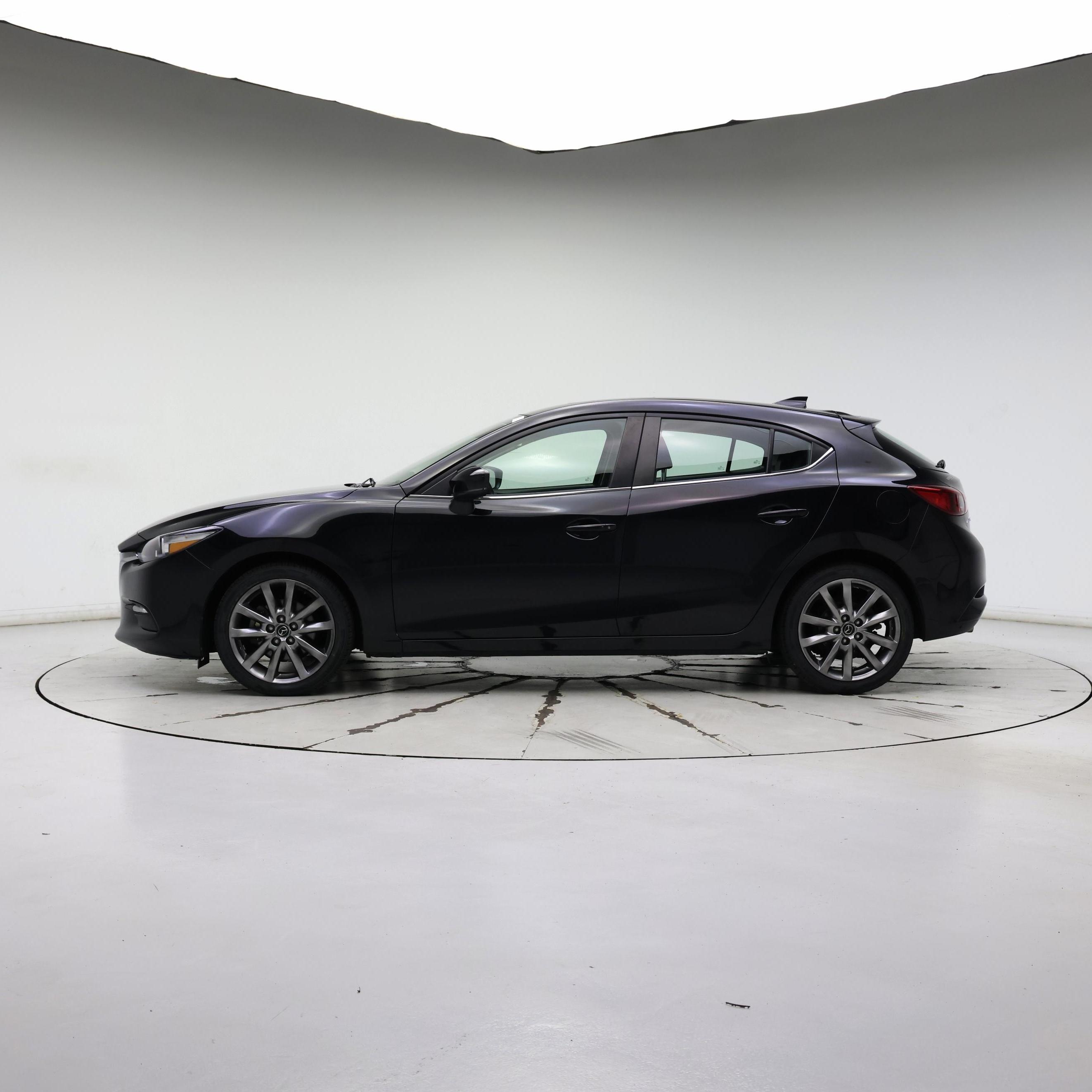 Thumbnail: 2018 Mazda Mazda3 - 3