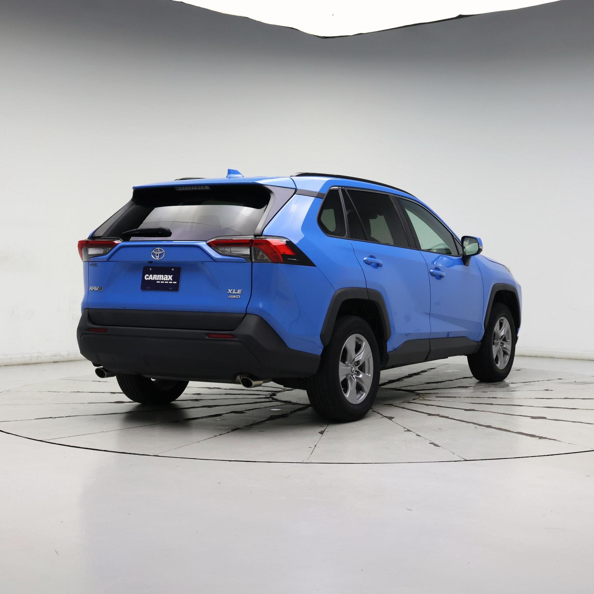 Thumbnail: 2019 Toyota RAV4 - 8