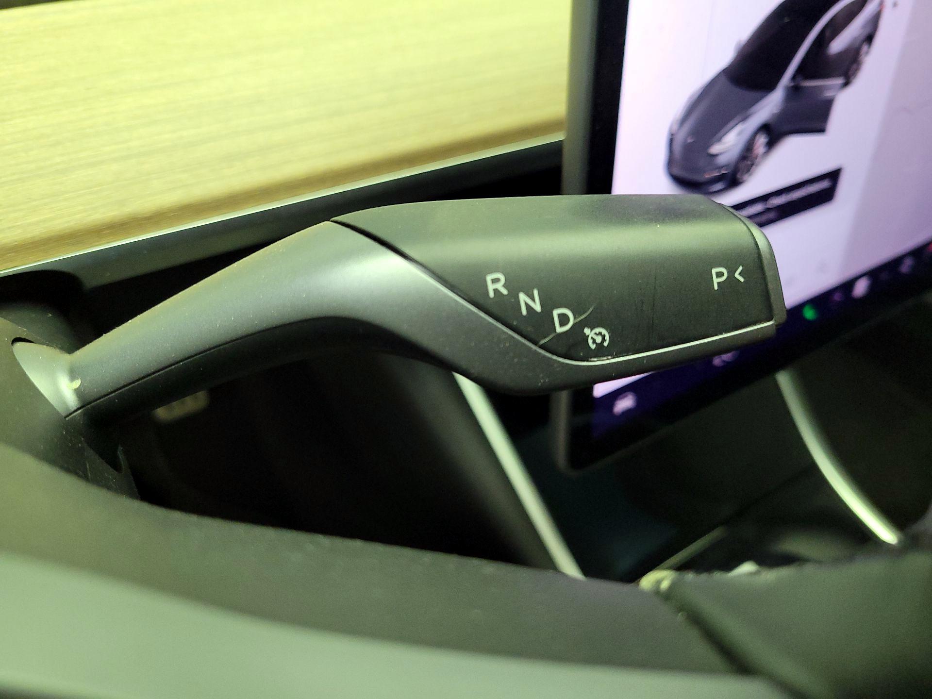 Thumbnail: 2018 Tesla Model 3 - 17