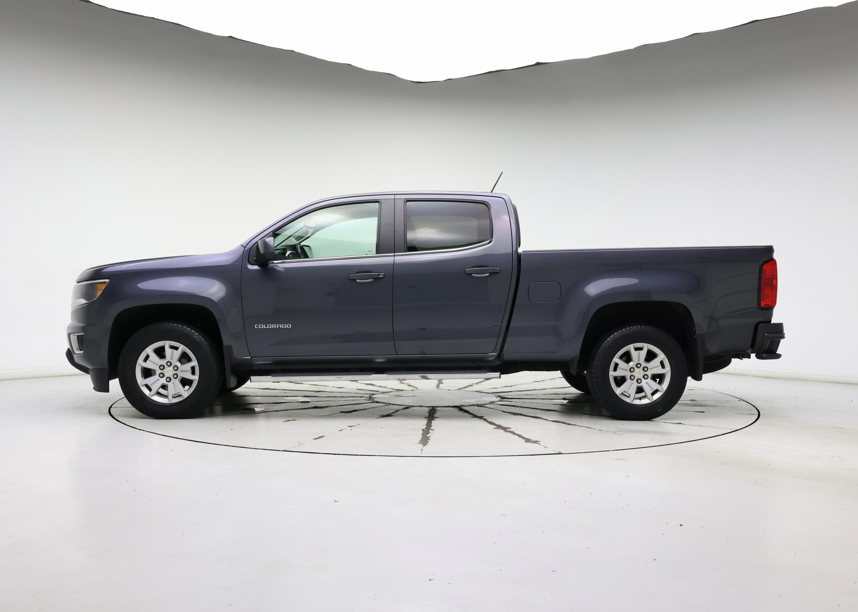 Thumbnail: 2017 Chevrolet Colorado - 3