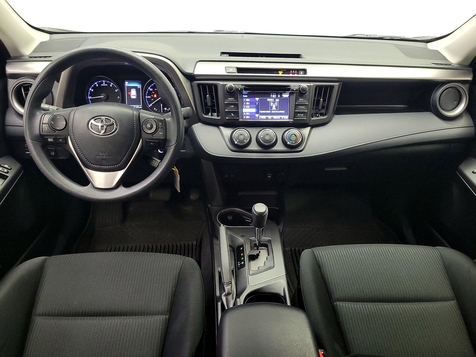Thumbnail: 2017 Toyota RAV4 - 9