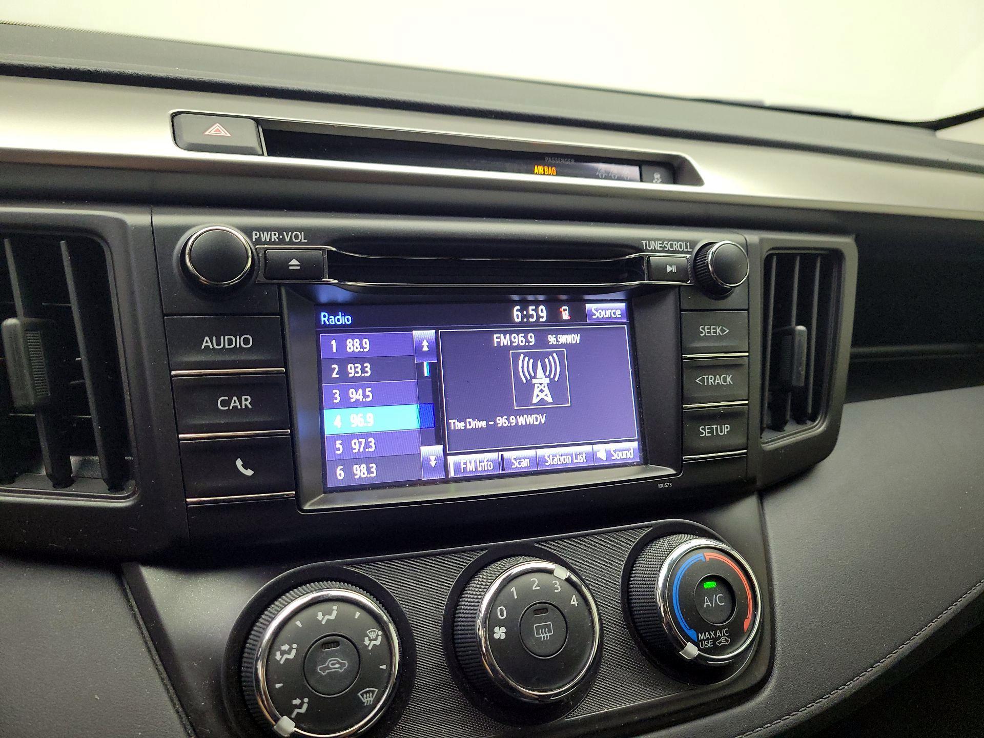 Thumbnail: 2017 Toyota RAV4 - 15