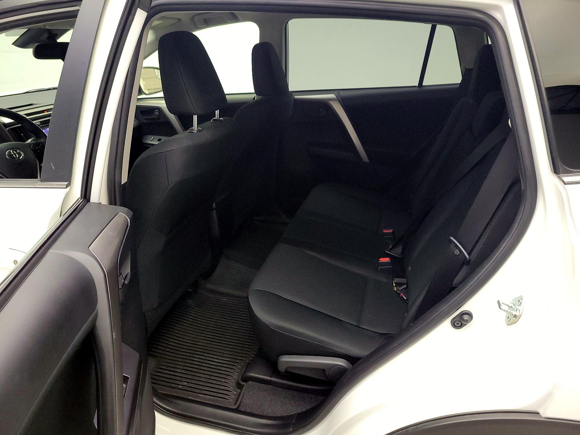Thumbnail: 2017 Toyota RAV4 - 19
