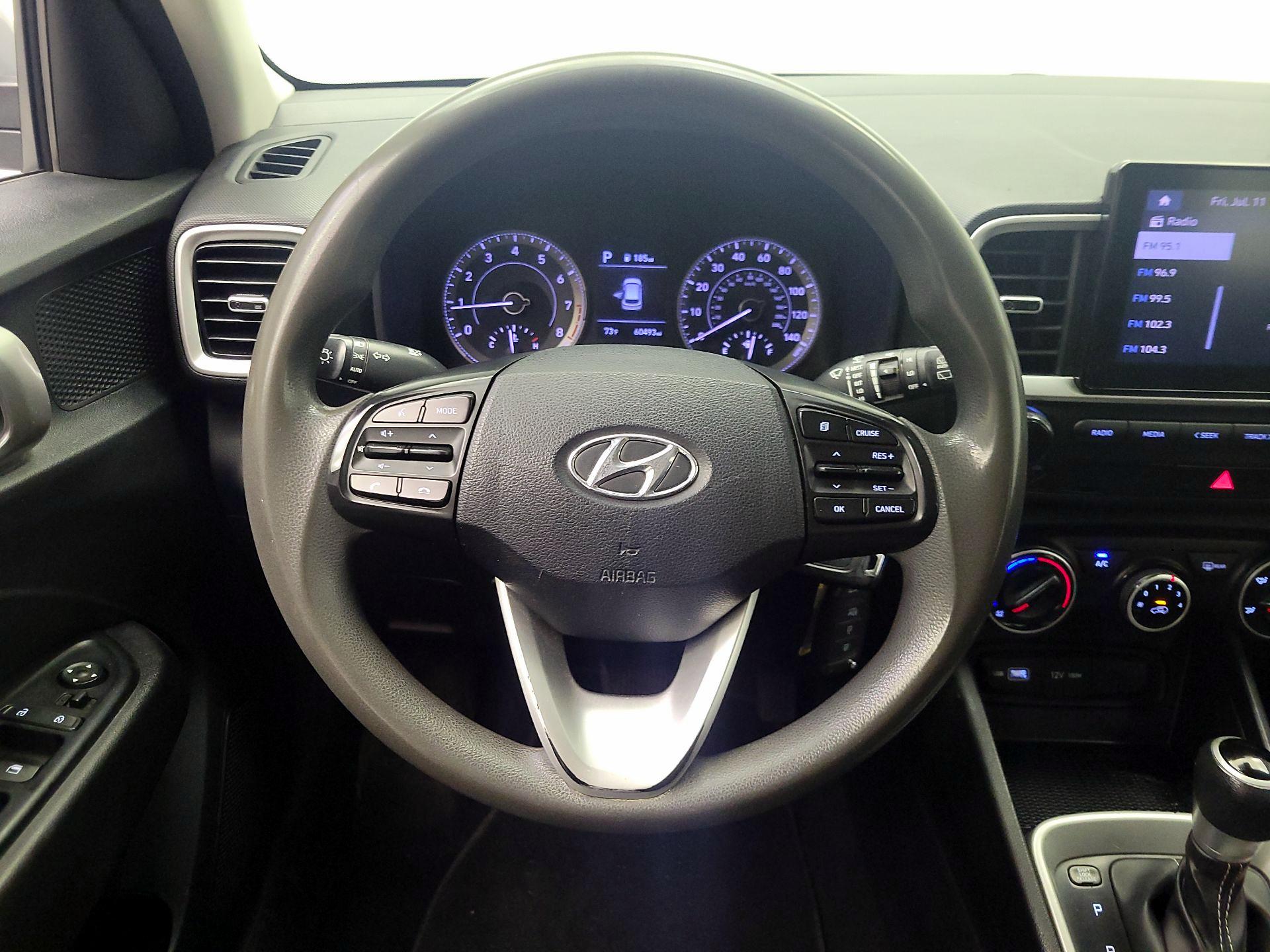 Thumbnail: 2022 Hyundai Venue - 10