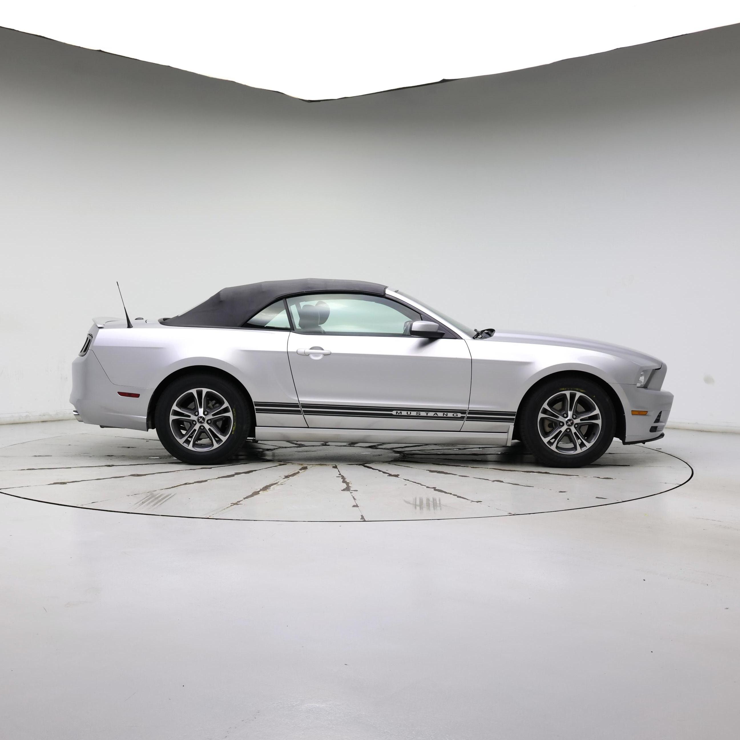 Thumbnail: 2014 Ford Mustang - 7