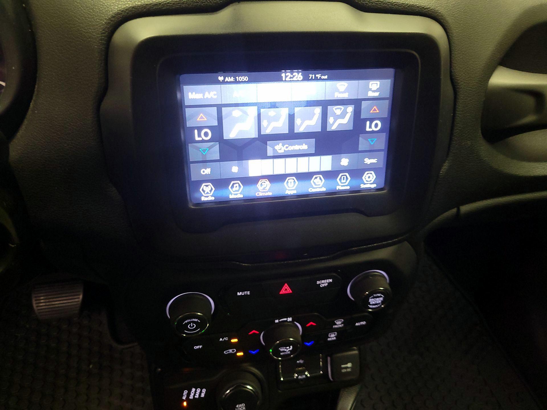 Thumbnail: 2020 Jeep Renegade - 16