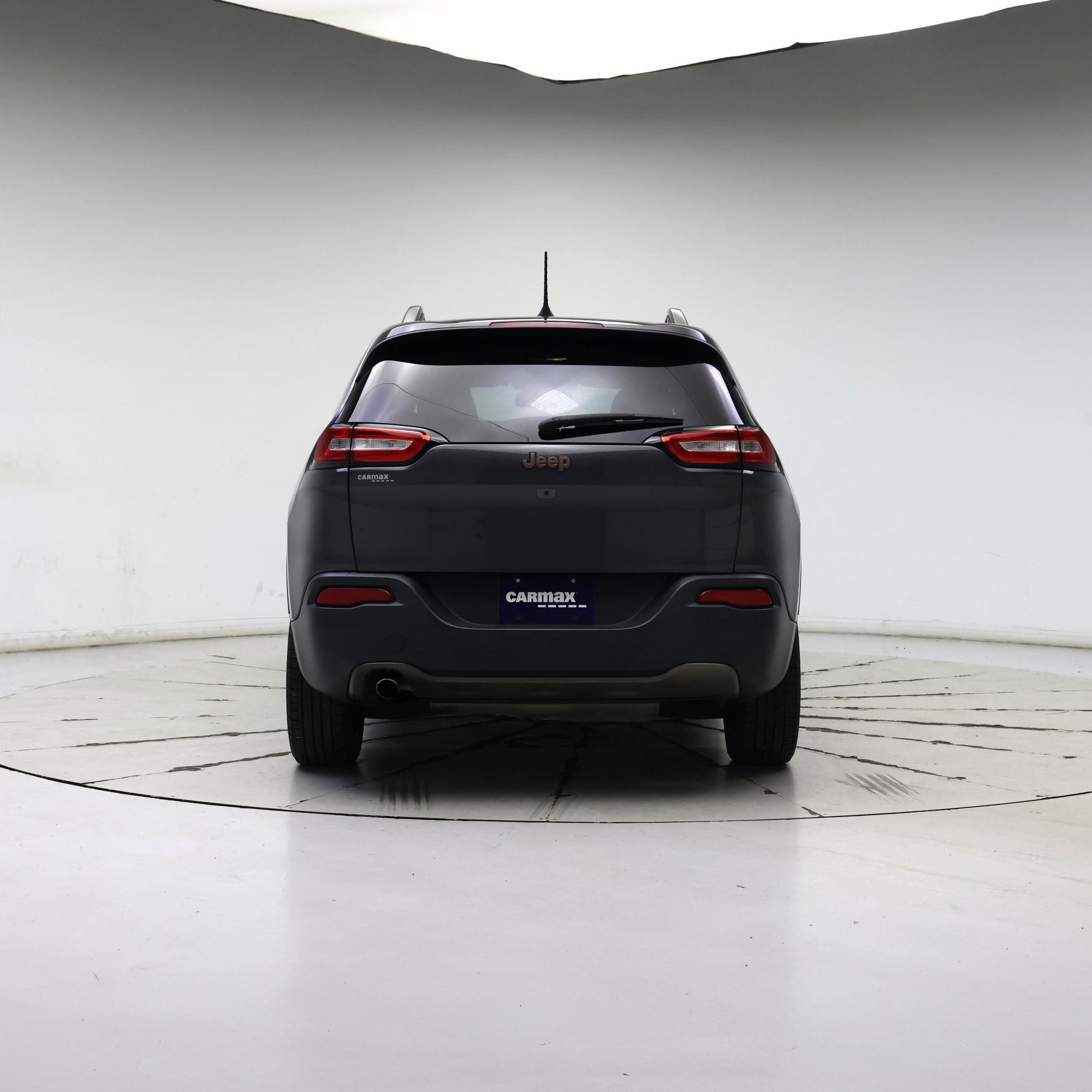 Thumbnail: 2017 Jeep Cherokee - 6