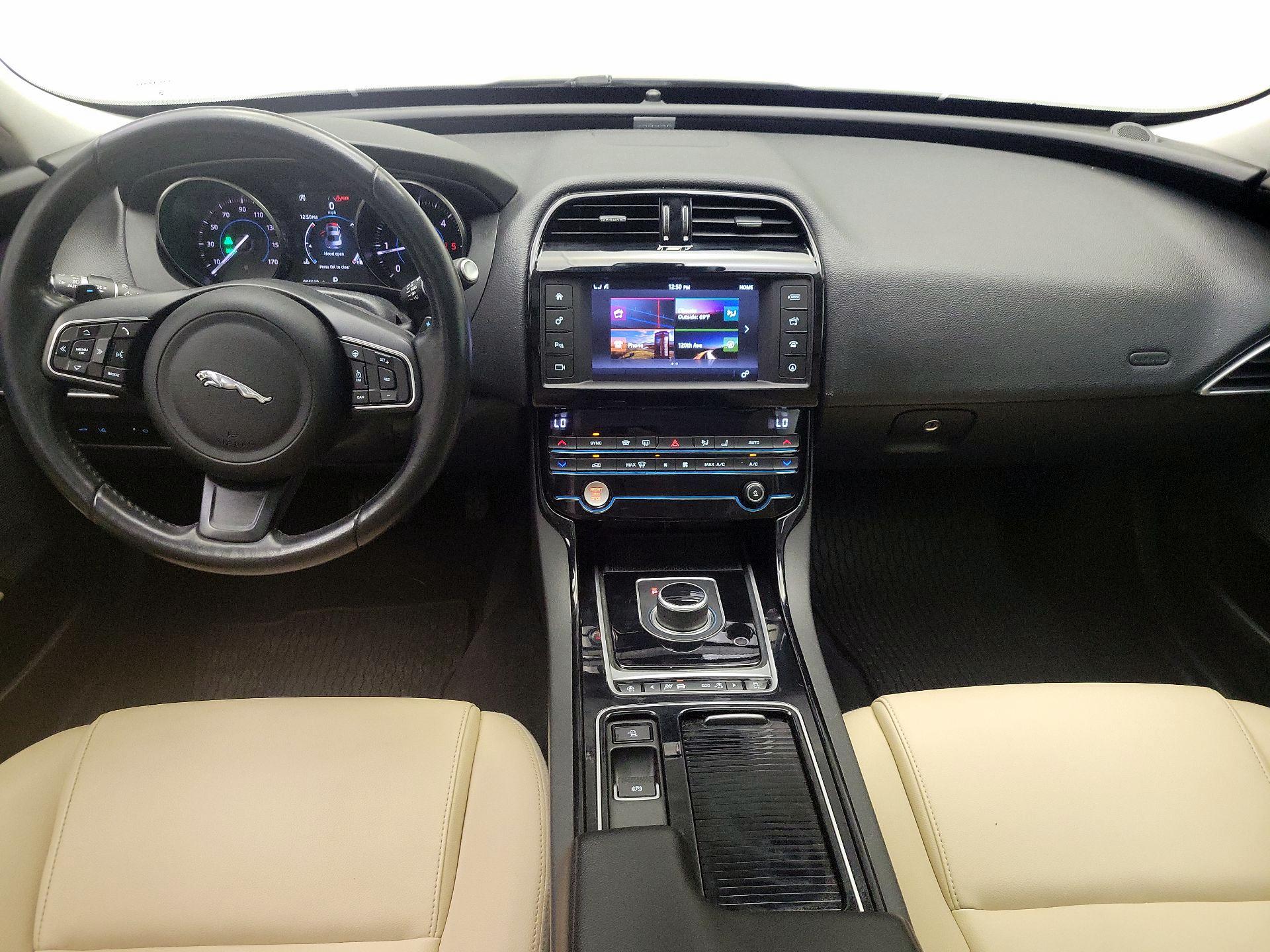 Thumbnail: 2018 Jaguar XE - 9