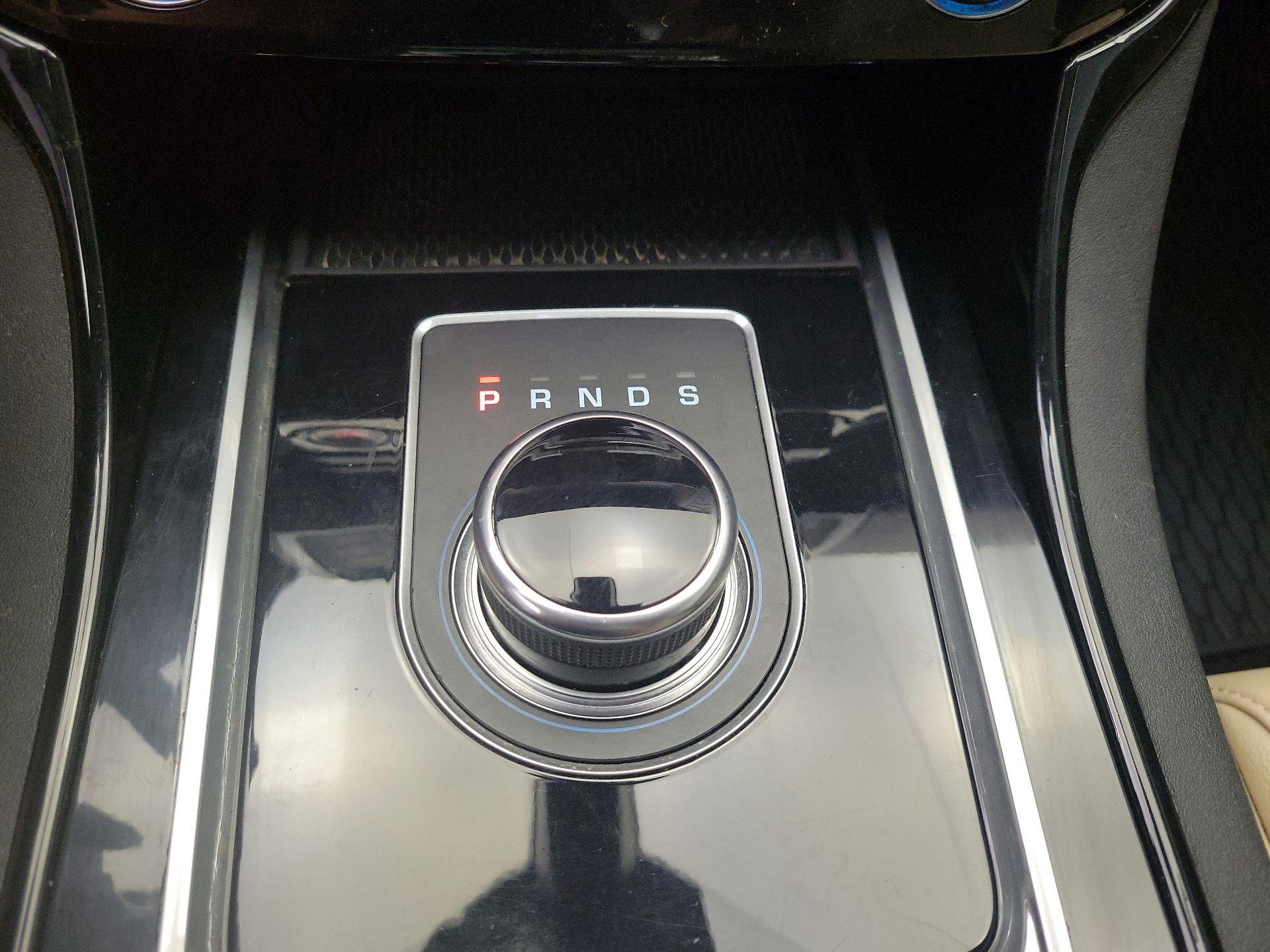 Thumbnail: 2018 Jaguar XE - 17