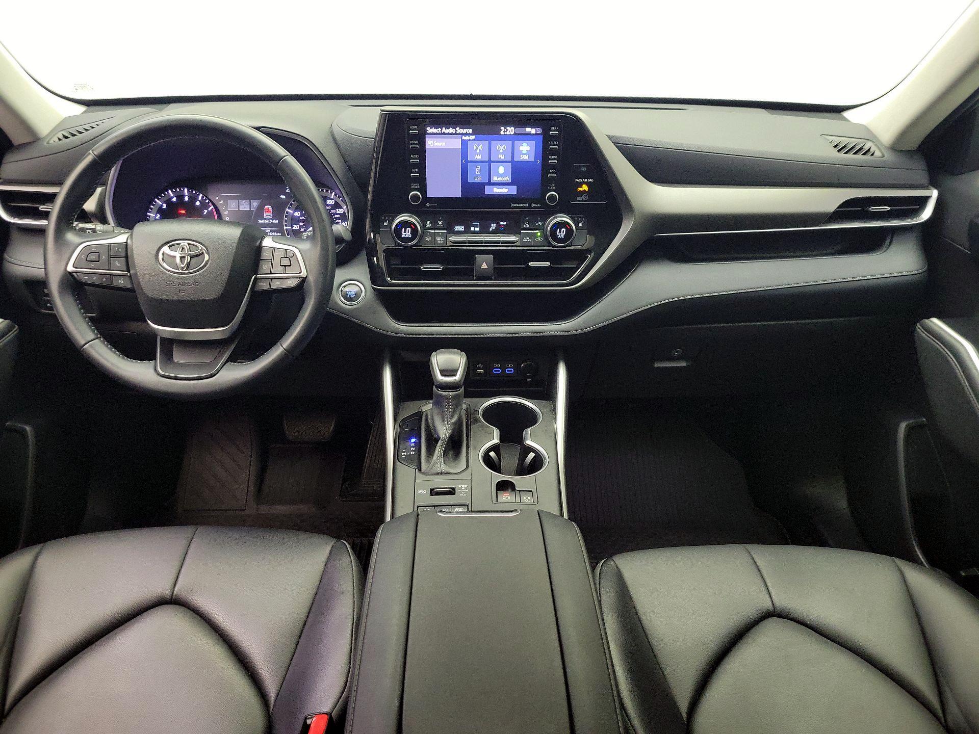 Thumbnail: 2022 Toyota Highlander - 9
