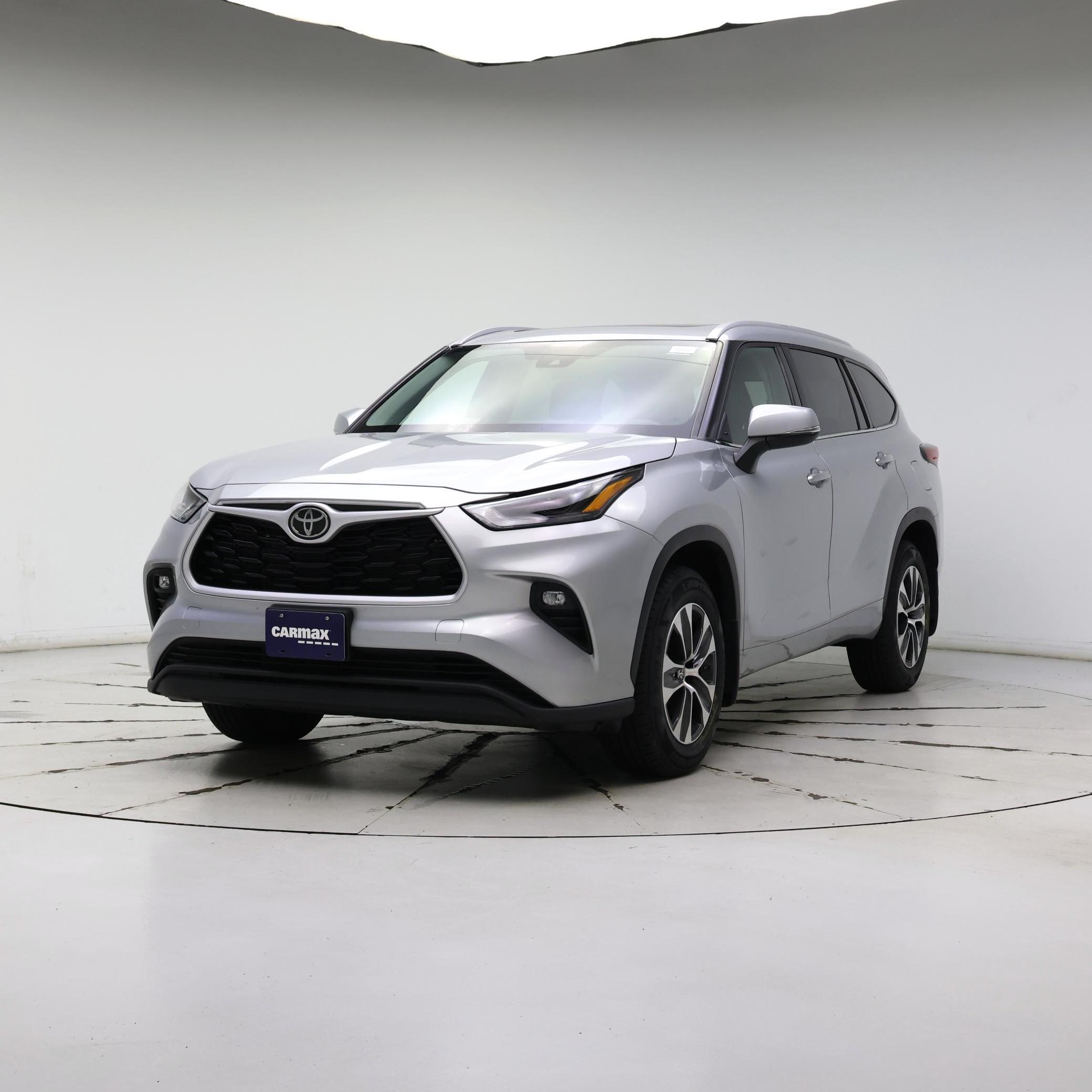 Thumbnail: 2022 Toyota Highlander - 4
