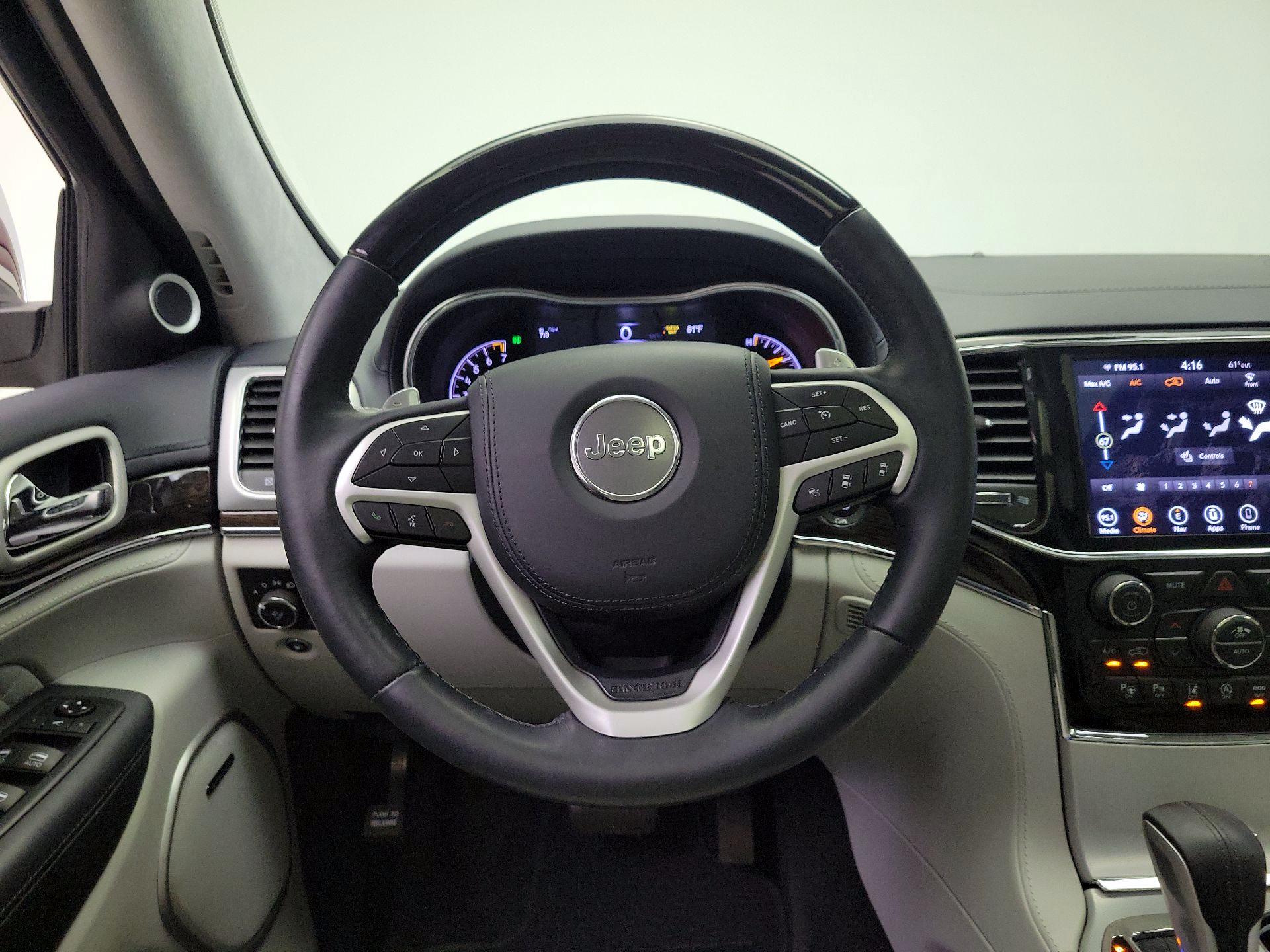 Thumbnail: 2020 Jeep Grand Cherokee - 10