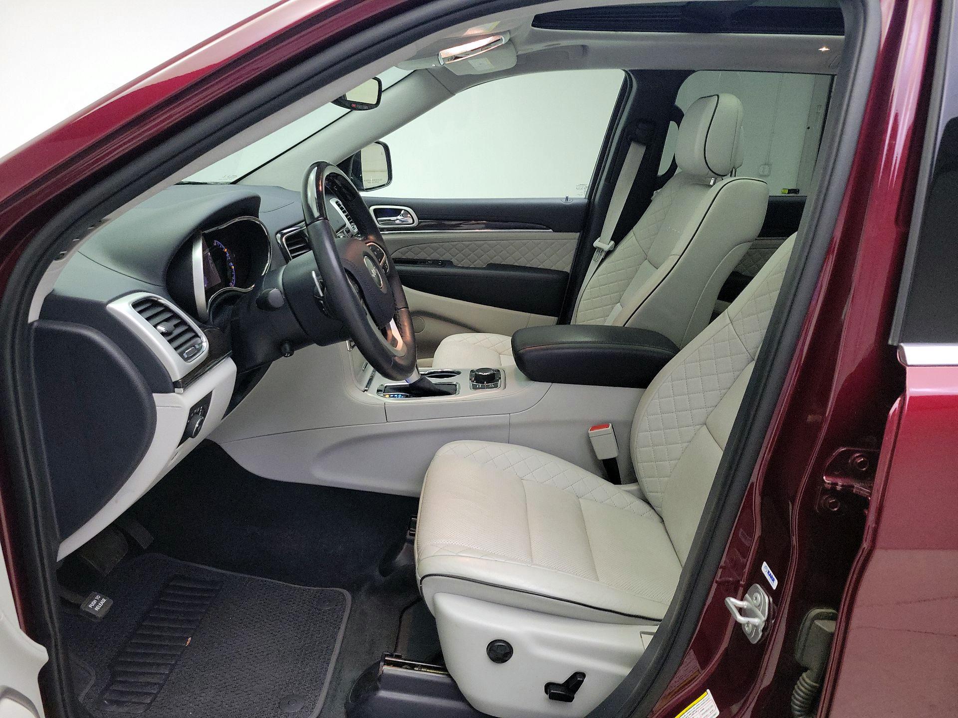 Thumbnail: 2020 Jeep Grand Cherokee - 11