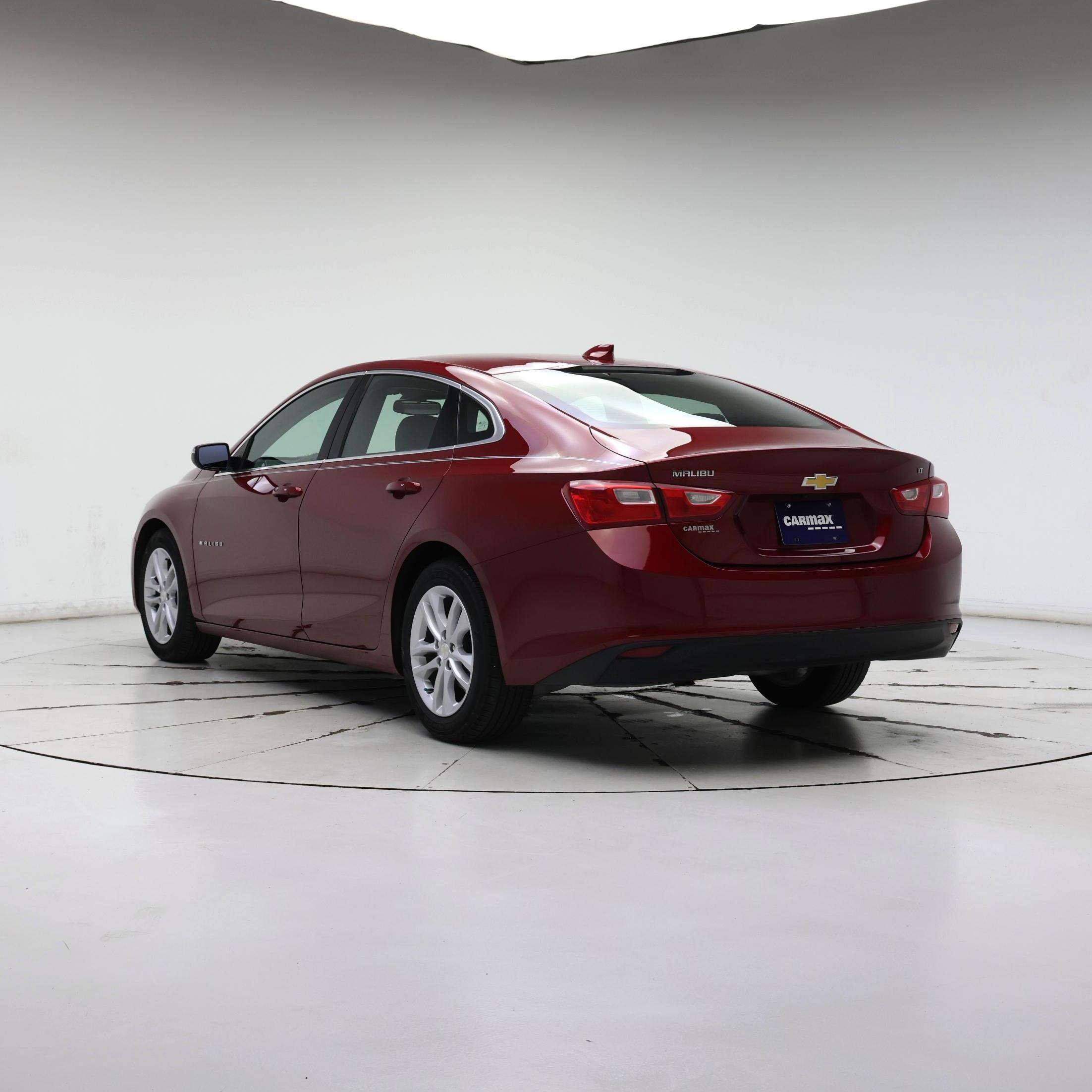 Thumbnail: 2017 Chevrolet Malibu - 2