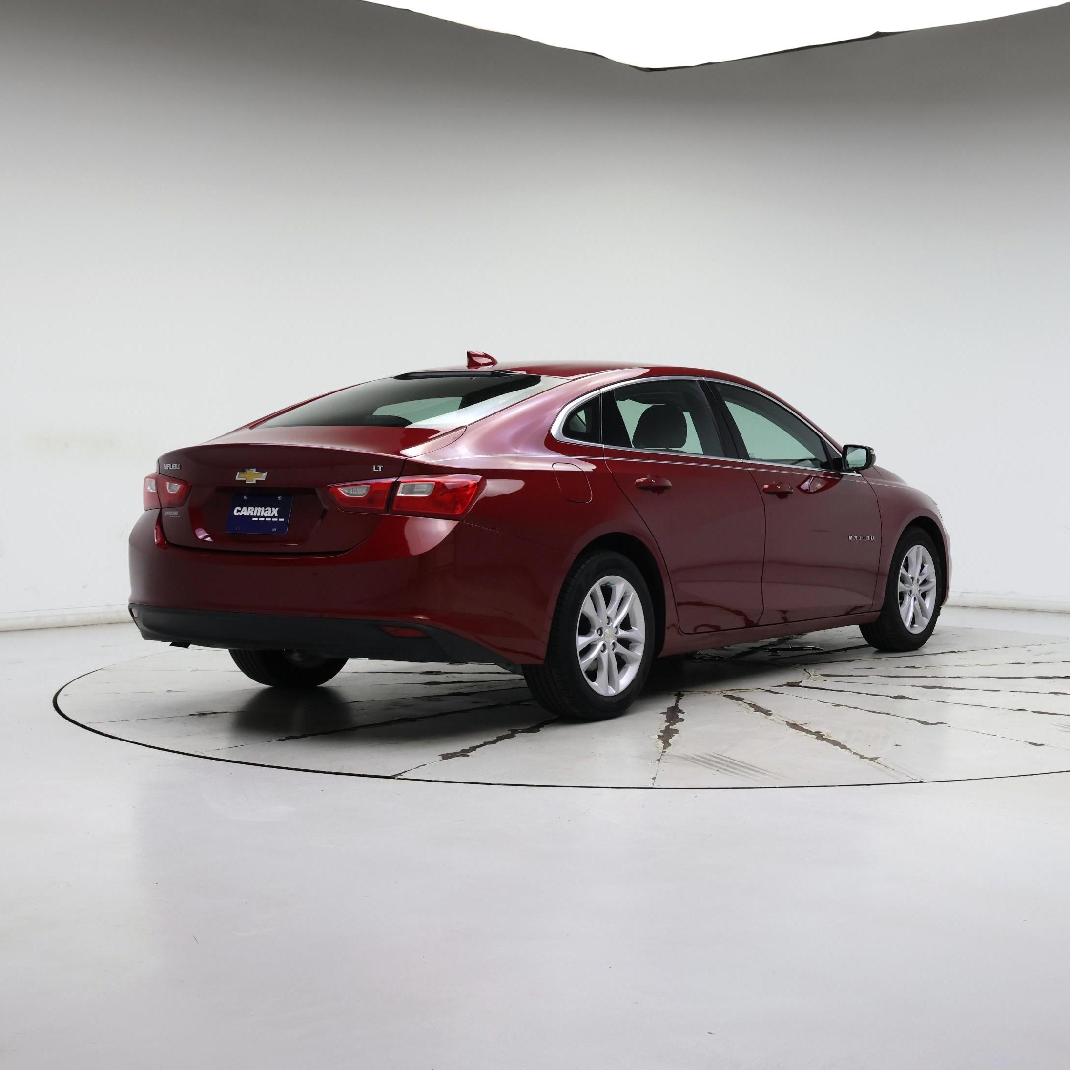 Thumbnail: 2017 Chevrolet Malibu - 8