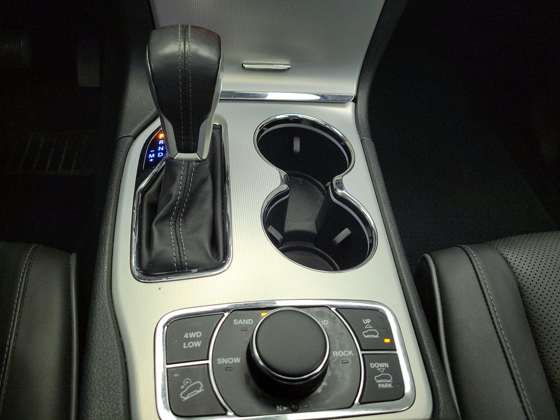 Thumbnail: 2021 Jeep Grand Cherokee - 18
